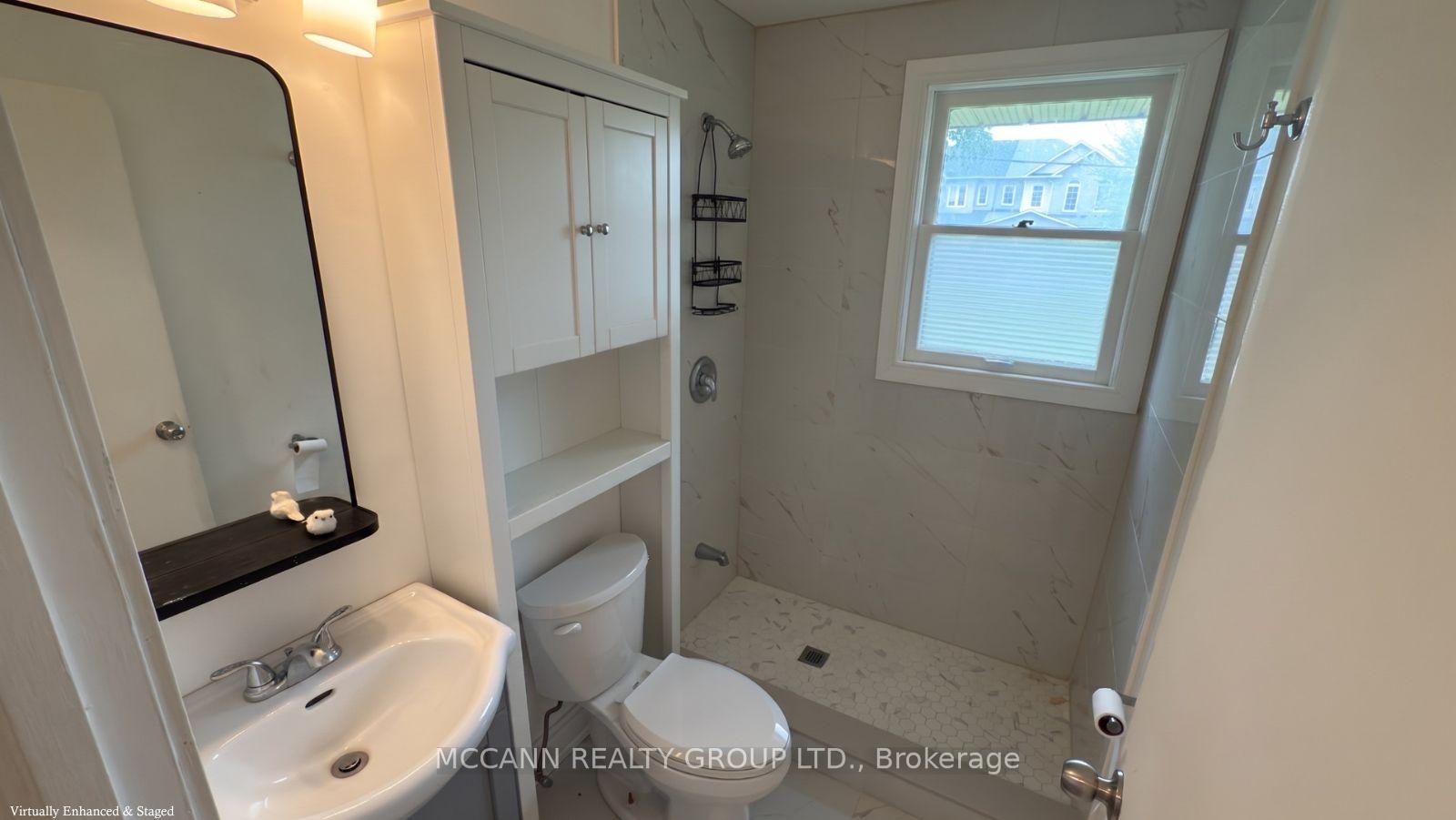 Photo 23 of Unit A, 562 Mulock Court, Newmarket, Gorham-College Manor — HOMEH