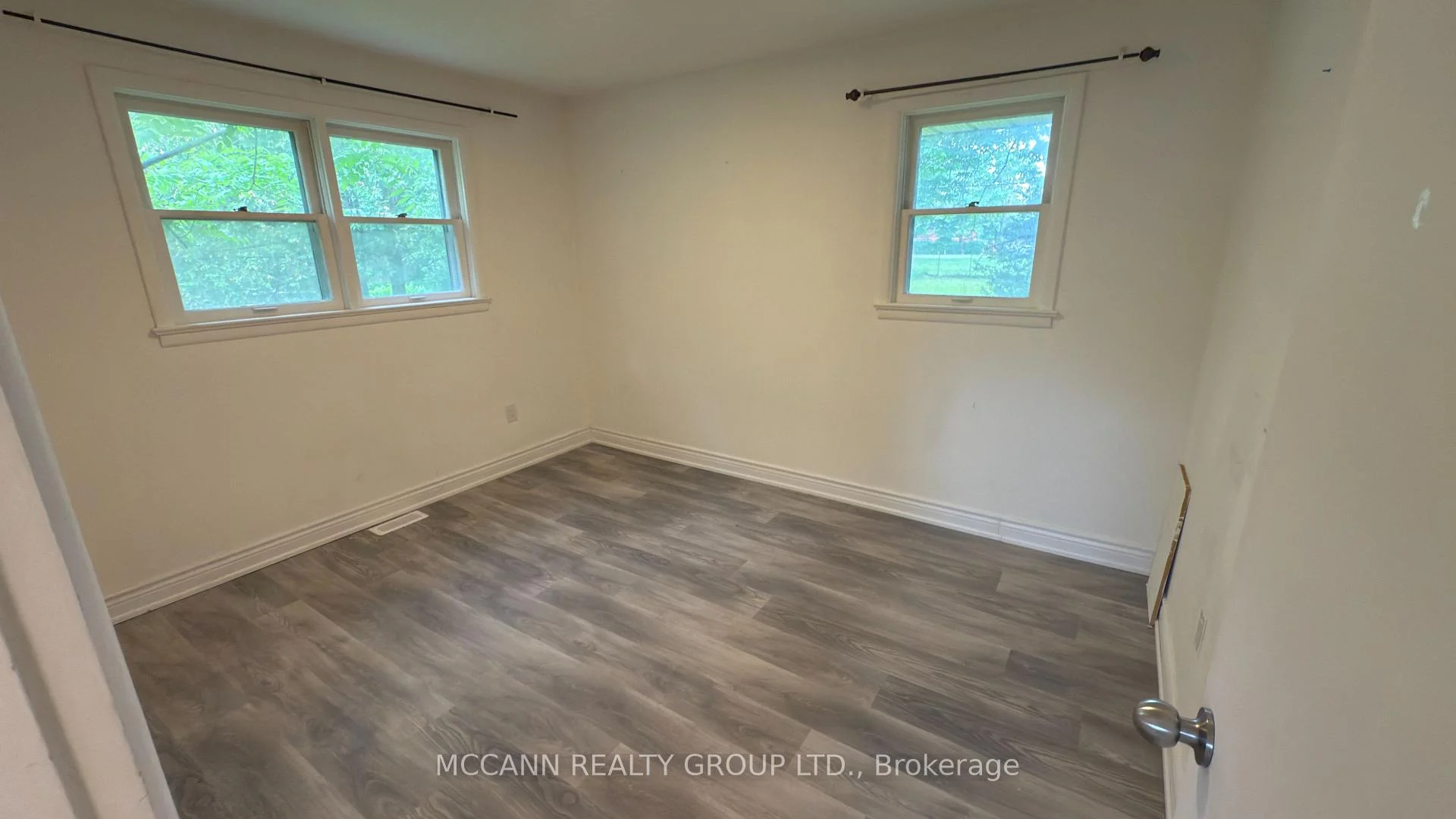 Photo 21 of Unit A, 562 Mulock Court, Newmarket, Gorham-College Manor — HOMEH