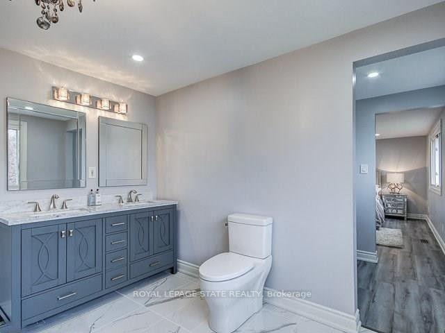 Photo 13 of 1004 Garth Street, Hamilton, Gilbert — HOMEH