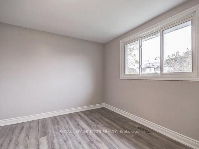 Photo 16 of 1004 Garth Street, Hamilton, Gilbert — HOMEH