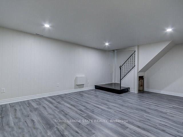 Photo 18 of 1004 Garth Street, Hamilton, Gilbert — HOMEH