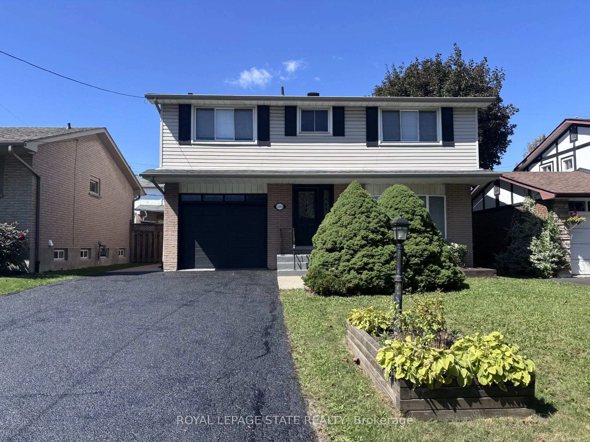 Photo 1 of 1004 Garth Street, Hamilton, Gilbert — HOMEH