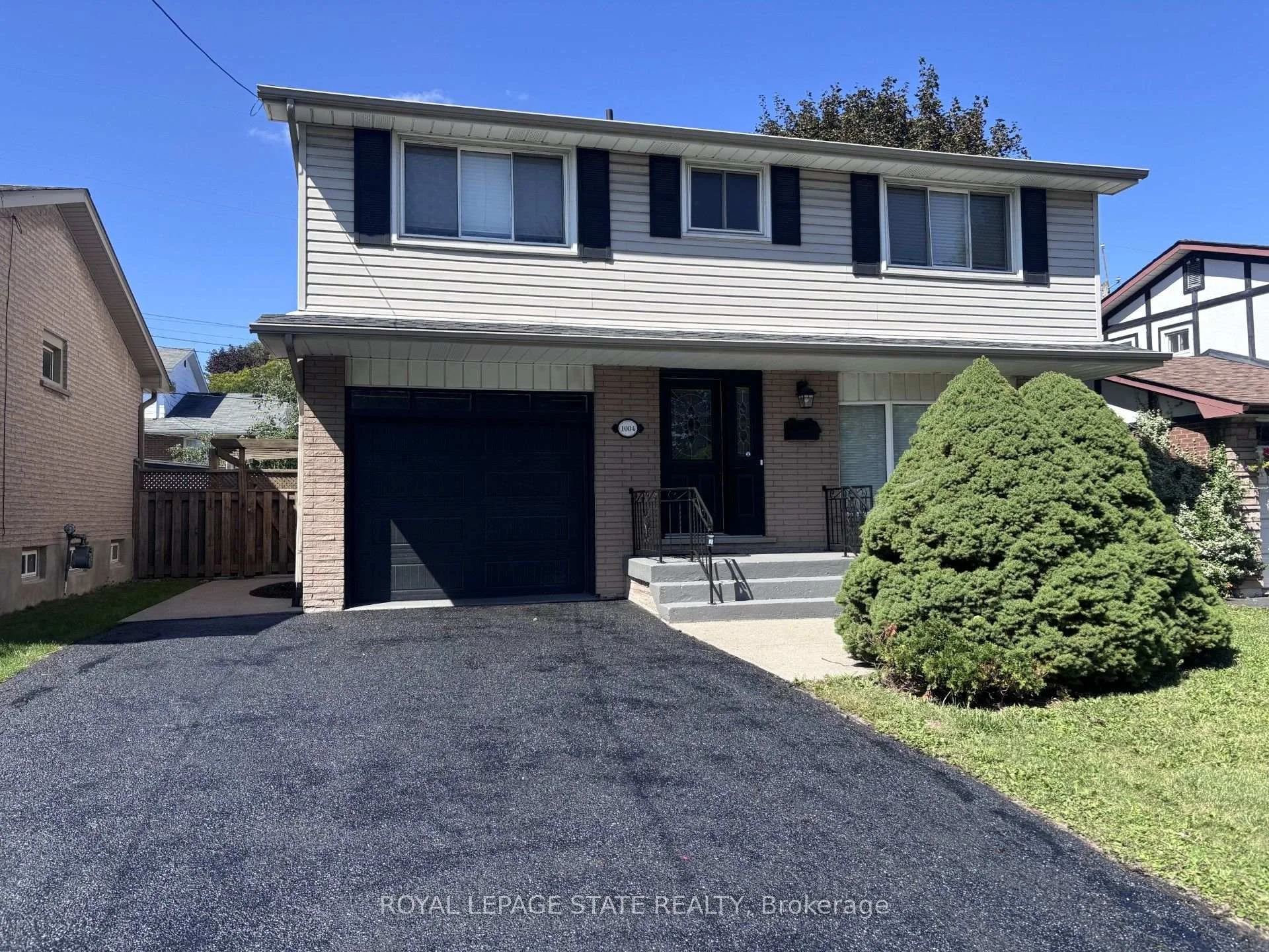 Photo 4 of 1004 Garth Street, Hamilton, Gilbert — HOMEH