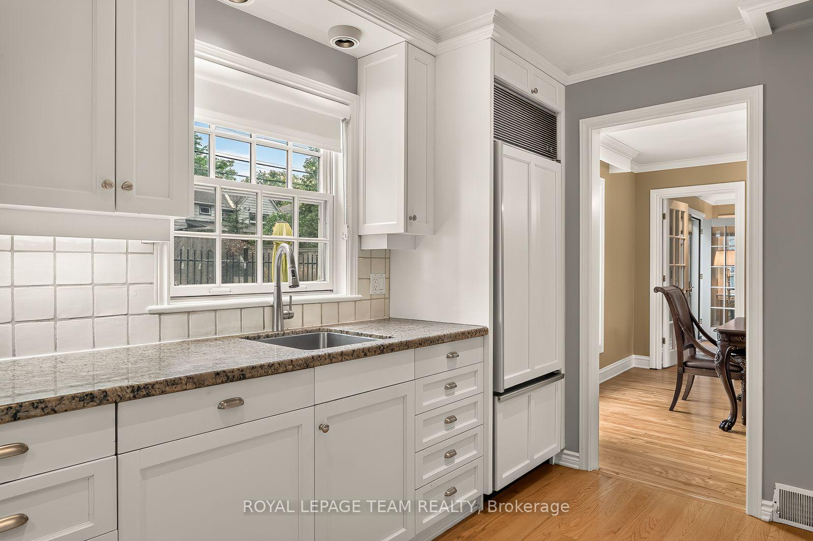 Photo 11 of 766 Eastbourne Avenue, Ottawa, Manor Park — HOMEH