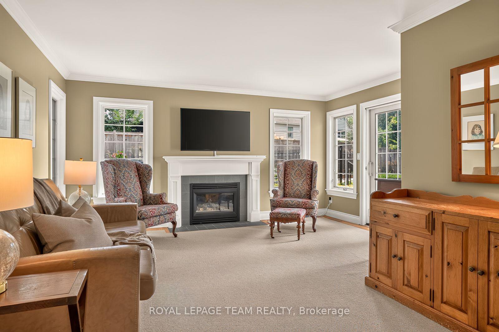 Photo 15 of 766 Eastbourne Avenue, Ottawa, Manor Park — HOMEH