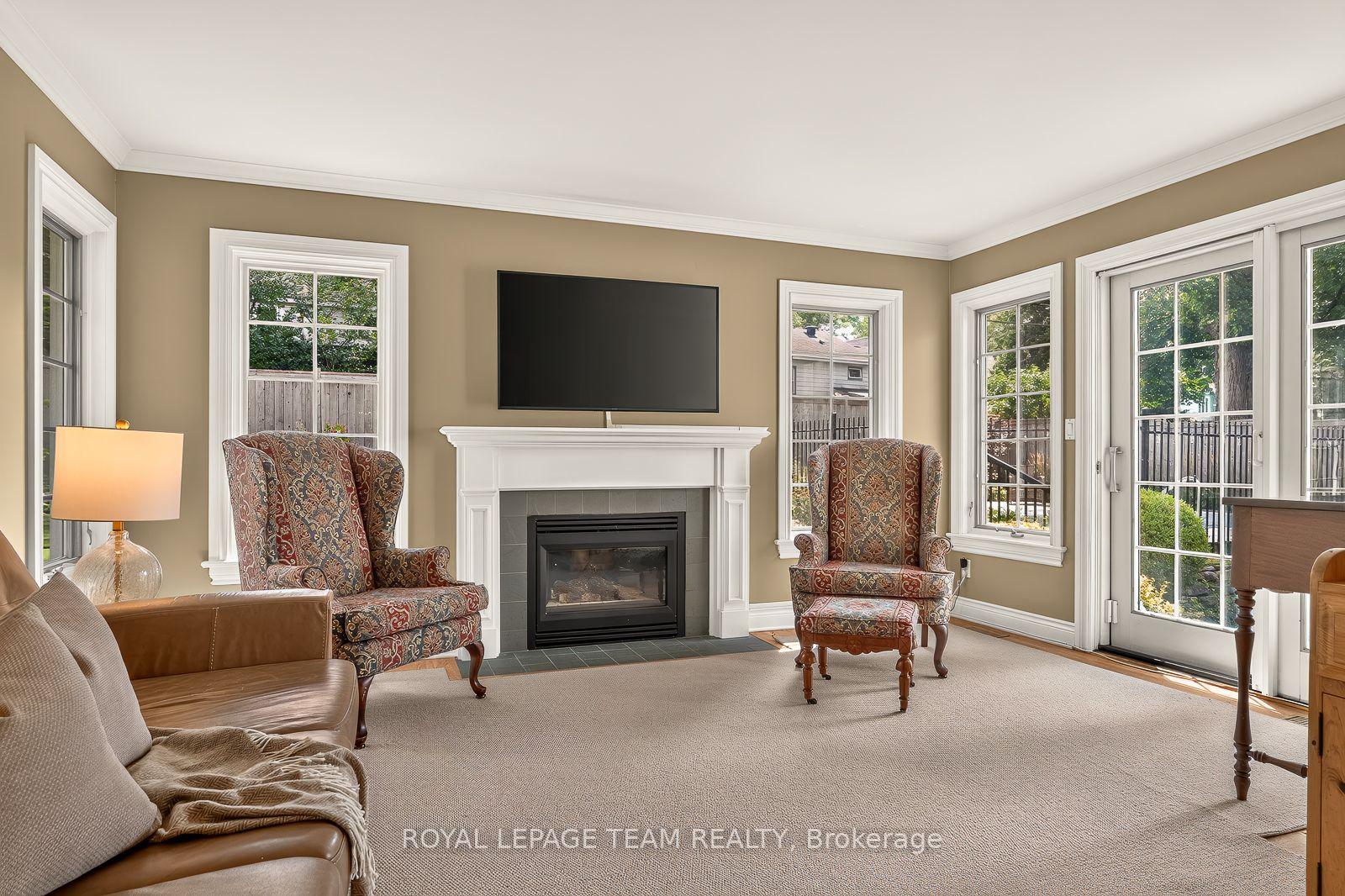 Photo 16 of 766 Eastbourne Avenue, Ottawa, Manor Park — HOMEH