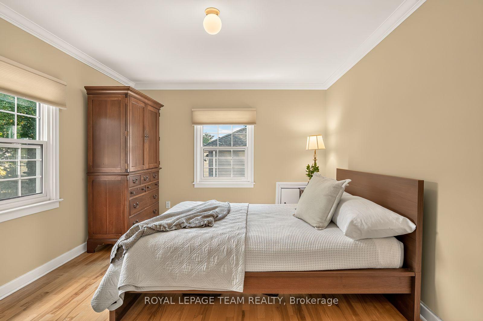 Photo 24 of 766 Eastbourne Avenue, Ottawa, Manor Park — HOMEH