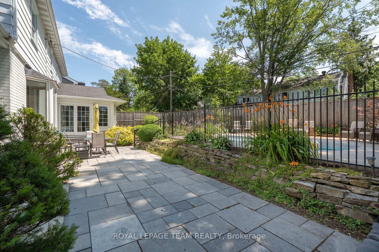 Photo 30 of 766 Eastbourne Avenue, Ottawa, Manor Park — HOMEH