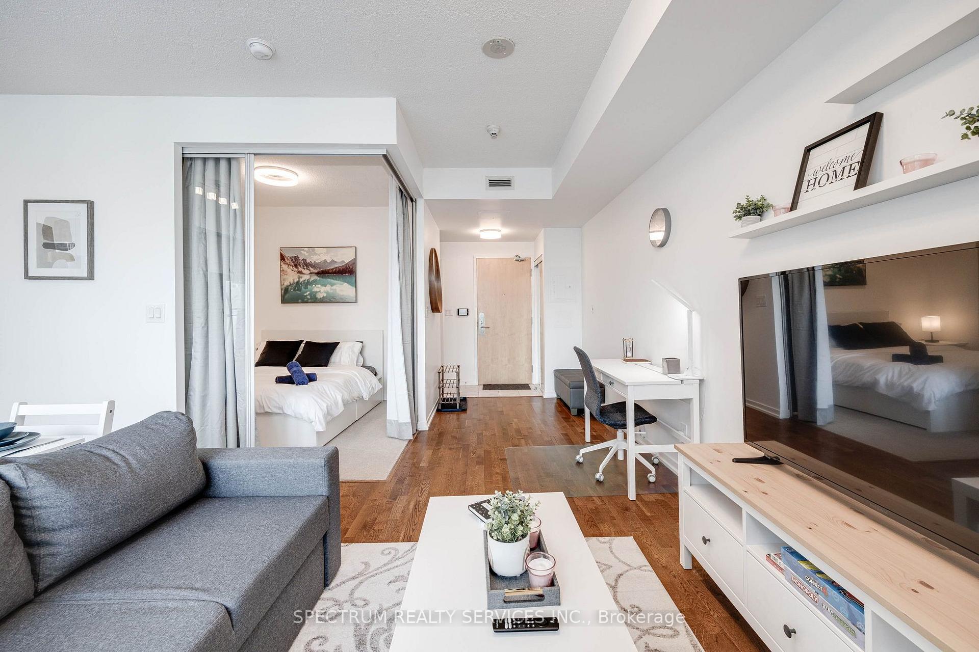 Photo 11 of Unit 4511, 65 Bremner Boulevard, Toronto, Waterfront Communities — HOMEH