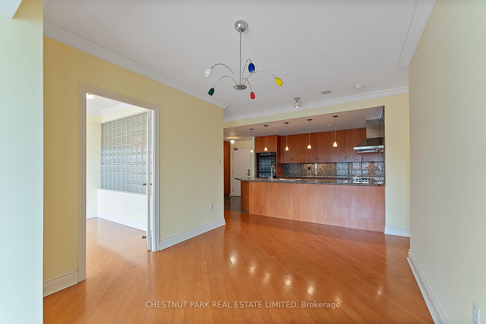 Photo 13 of Unit 1610, 889 Bay Street, Toronto, Bay Street Corridor — HOMEH