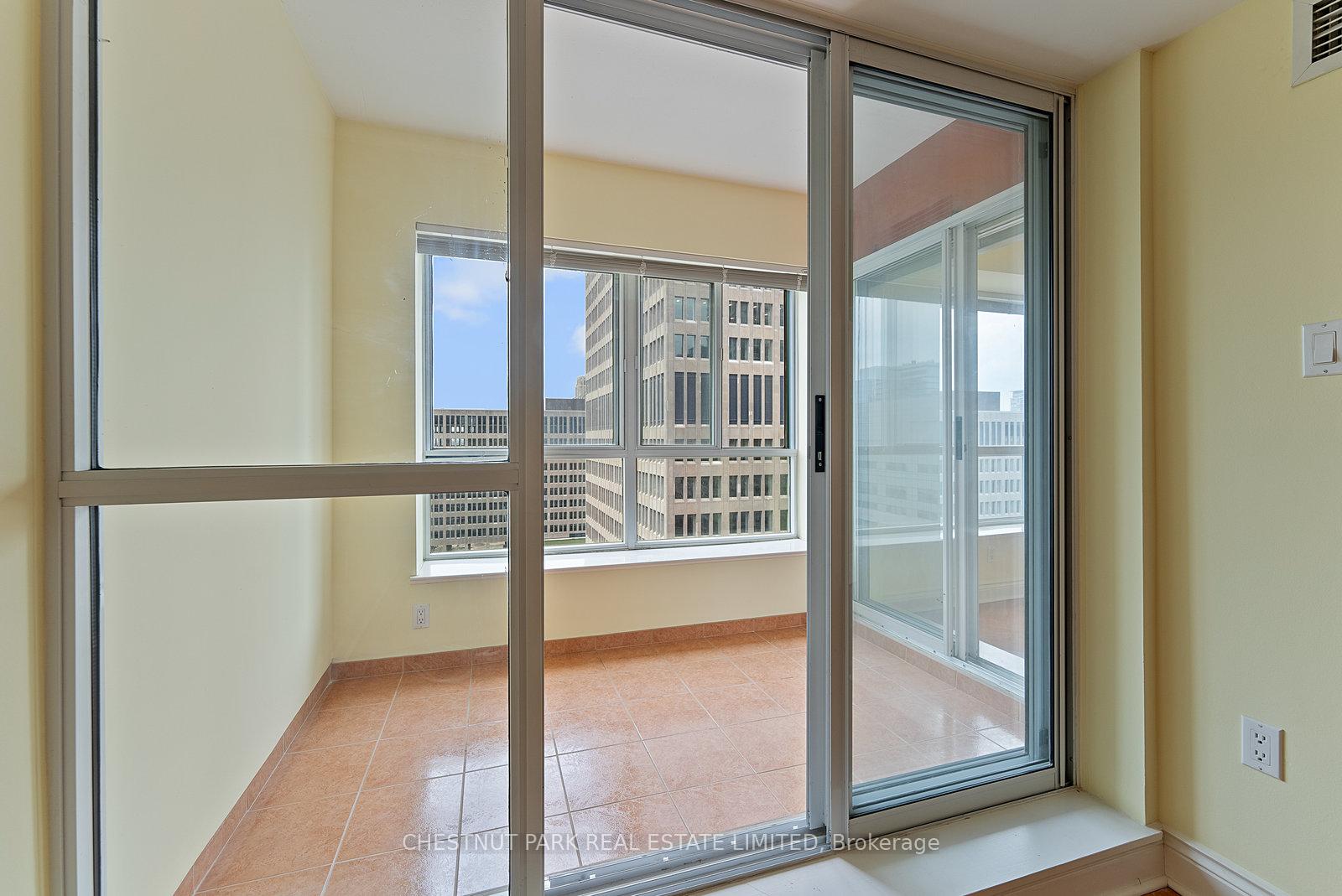 Photo 17 of Unit 1610, 889 Bay Street, Toronto, Bay Street Corridor — HOMEH