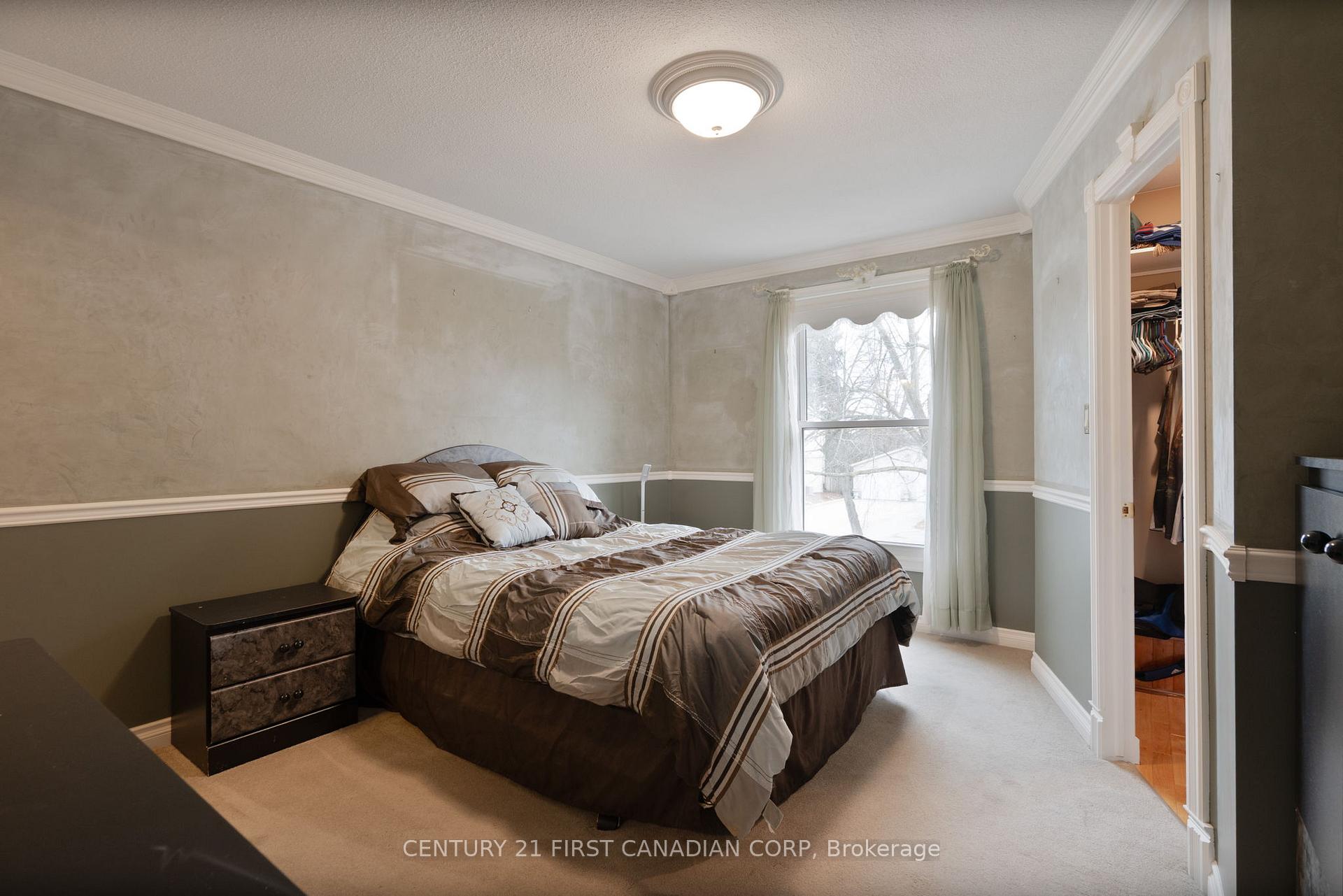 Photo 43 of 327 Everglade Crescent, London, North P — HOMEH