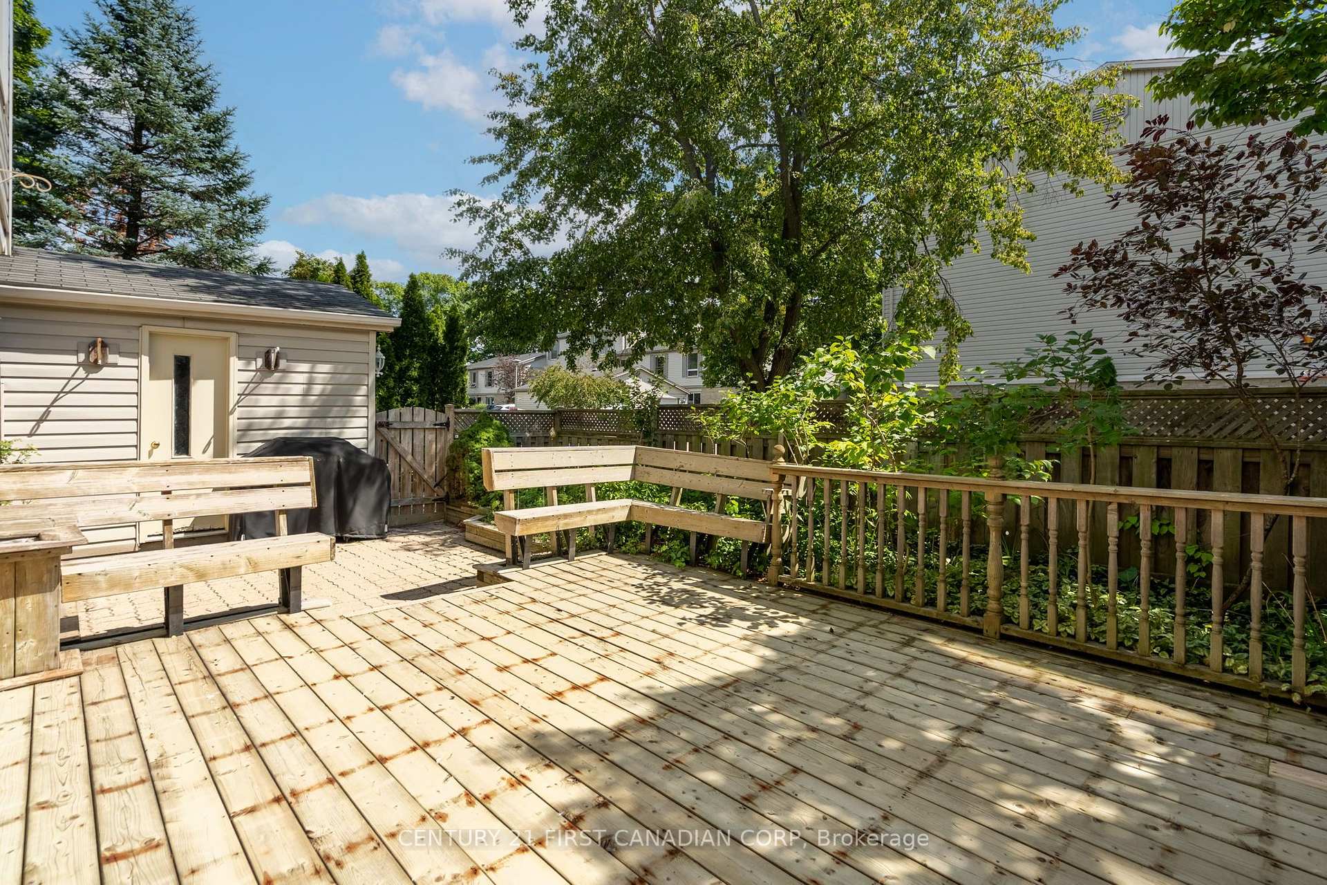 Photo 66 of 327 Everglade Crescent, London, North P — HOMEH