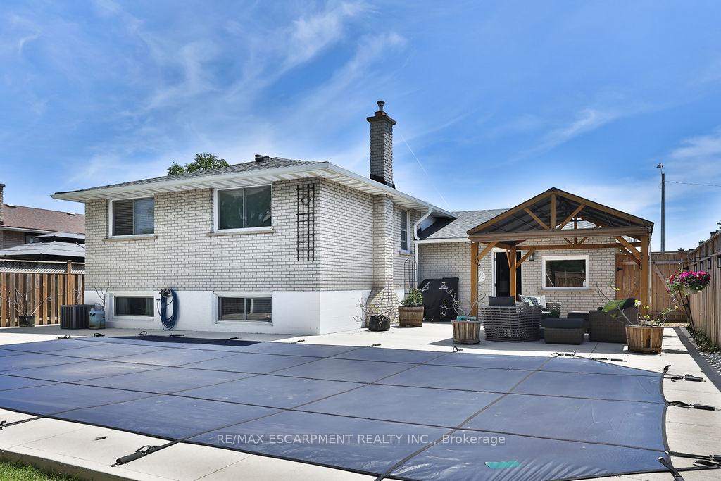Photo 30 of 11 Lynwood Drive, Hamilton, Stoney Creek — HOMEH