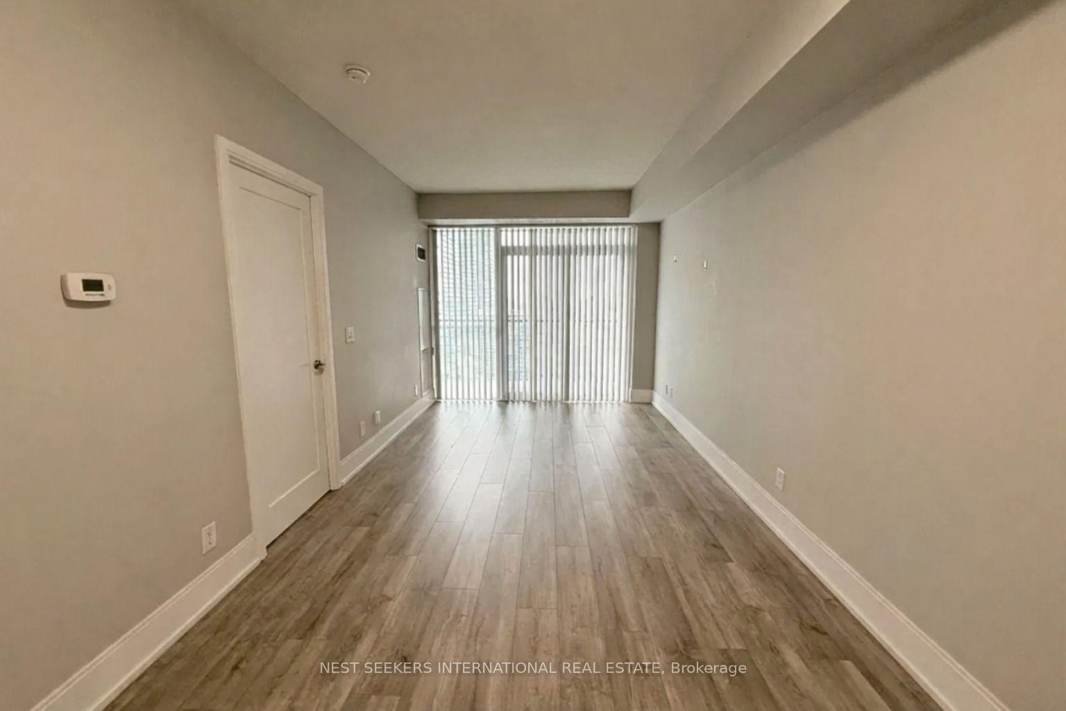 Photo 6 of Unit 1611, 70 Roehampton Avenue, Toronto, Mount Pleasant West — HOMEH