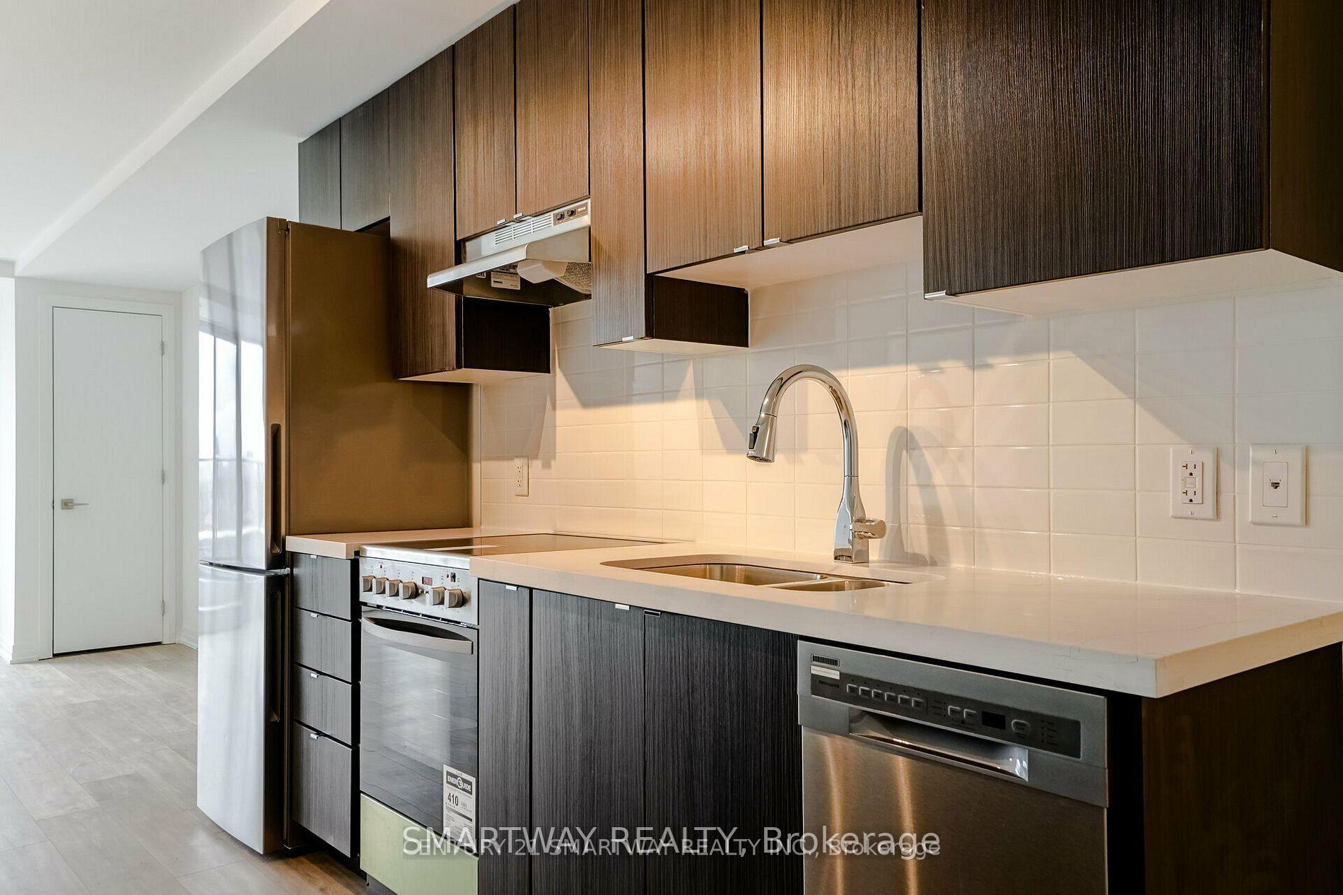 Photo 13 of Unit 414, 408 Browns Line, Etobicoke, Alderwood — HOMEH