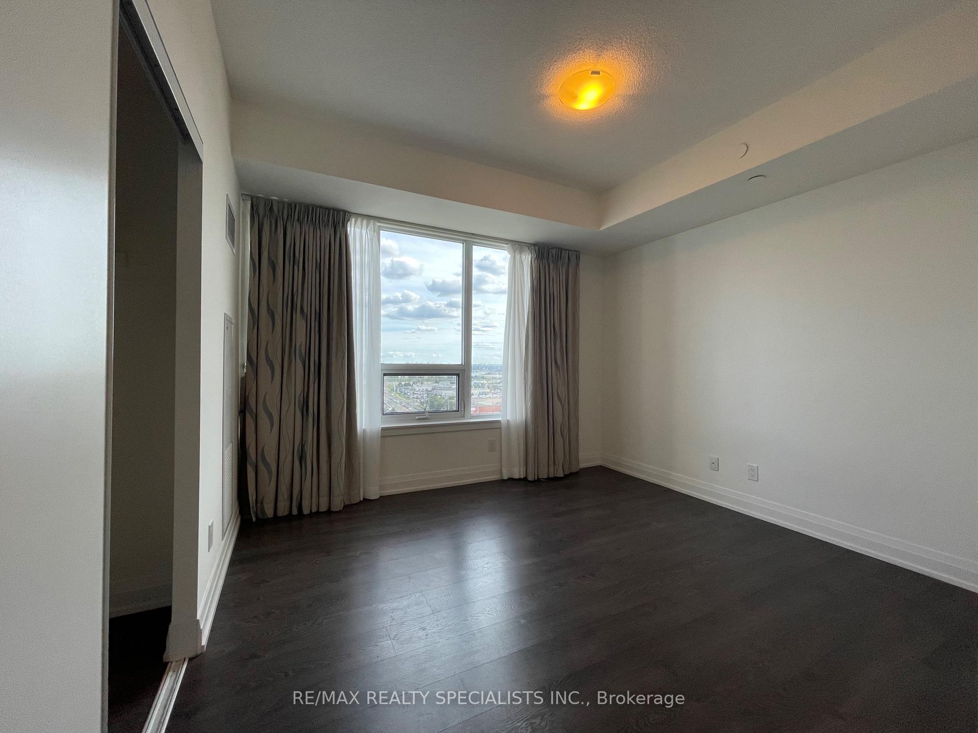 Photo 19 of Unit 1502, 3700 Highway 7 Road W, Vaughan, Vaughan Corporate Centre — HOMEH