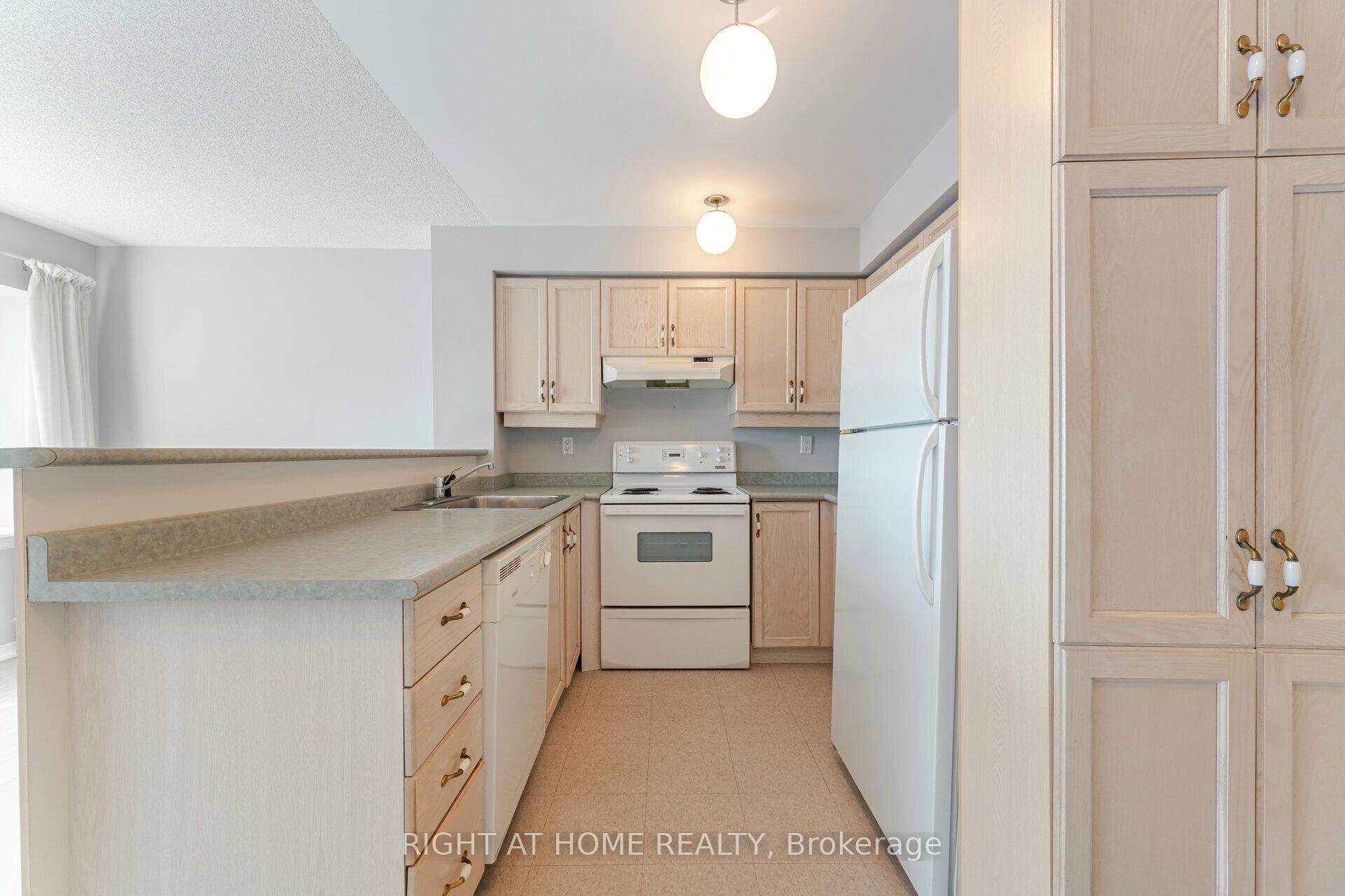 Photo 15 of Unit 306, 1387 Bayview Avenue, Toronto, Leaside — HOMEH