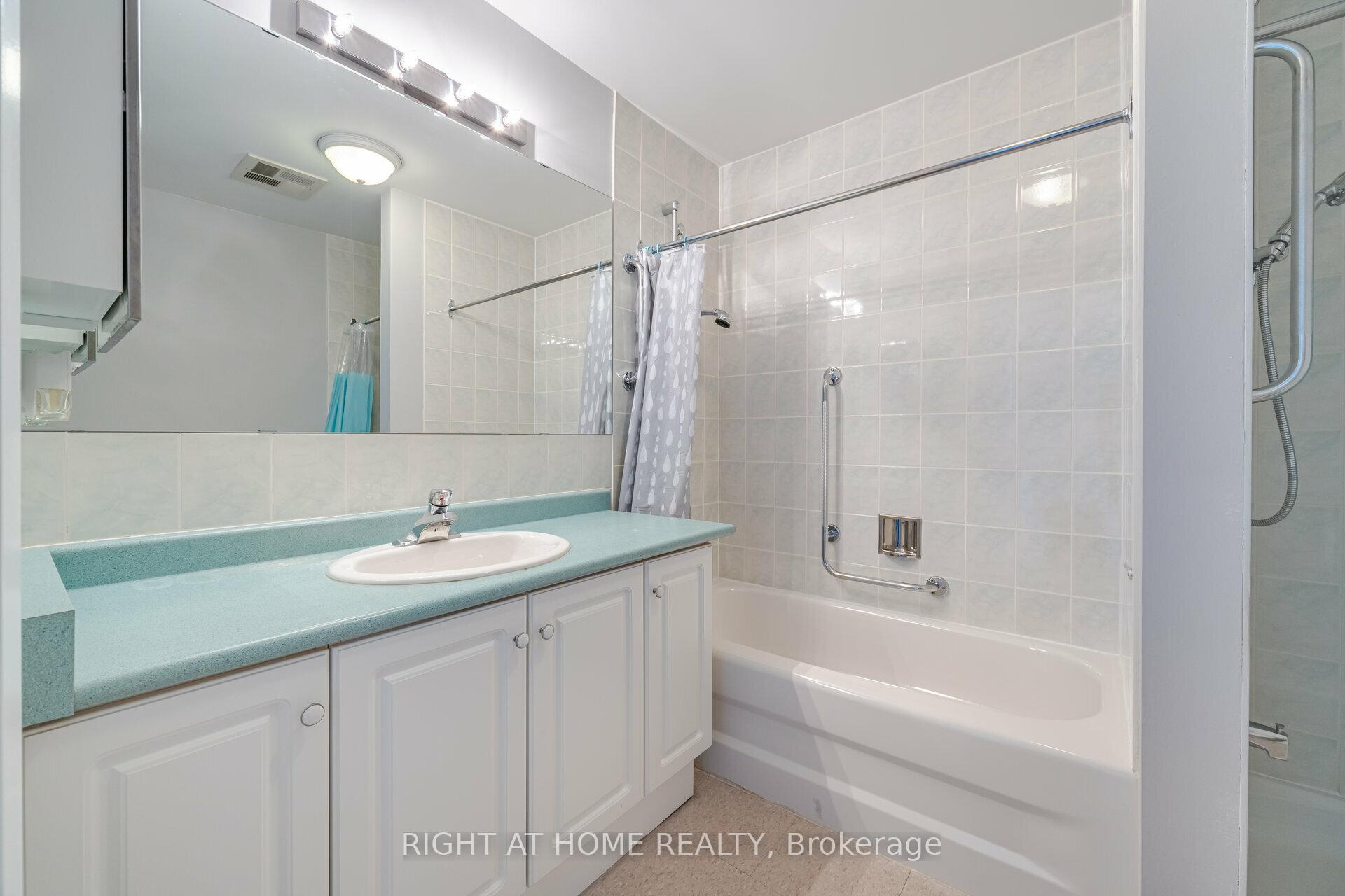 Photo 23 of Unit 306, 1387 Bayview Avenue, Toronto, Leaside — HOMEH