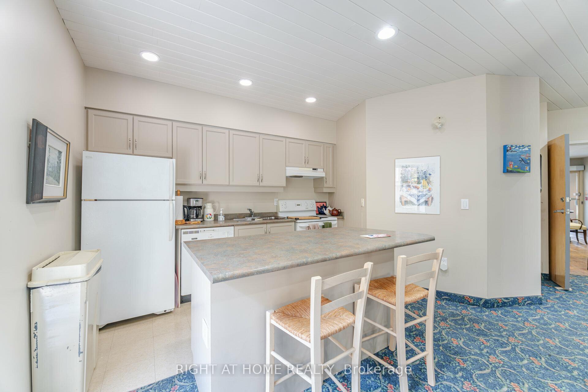 Photo 31 of Unit 306, 1387 Bayview Avenue, Toronto, Leaside — HOMEH