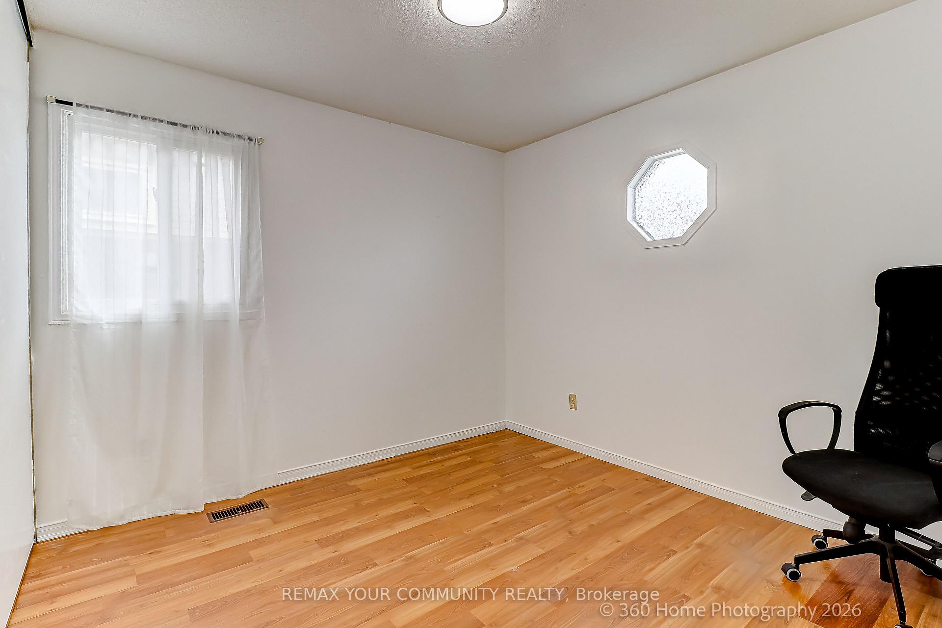 Photo 13 of 4 Mayflower Street S, Whitby, Blue Grass Meadows — HOMEH