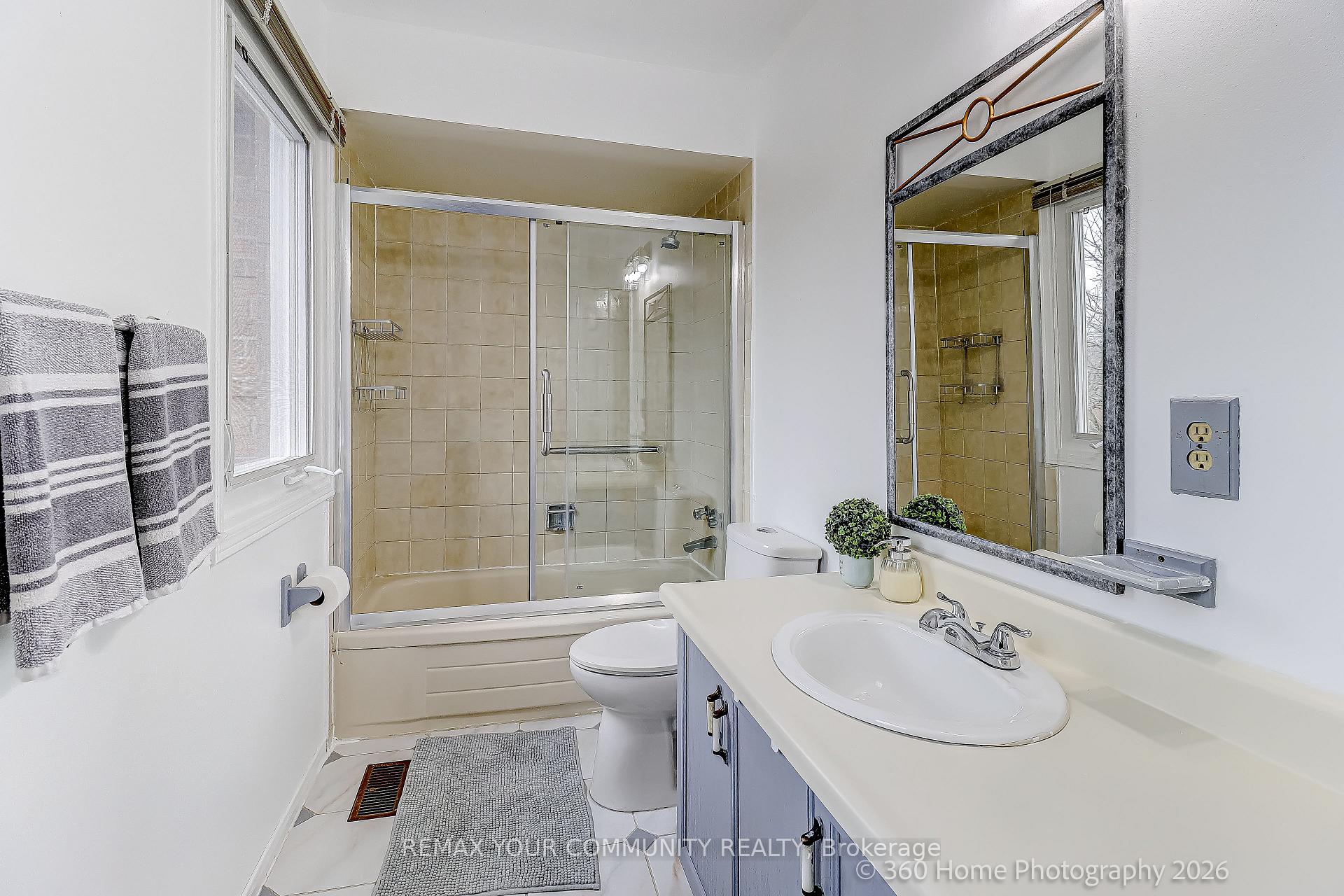 Photo 15 of 4 Mayflower Street S, Whitby, Blue Grass Meadows — HOMEH