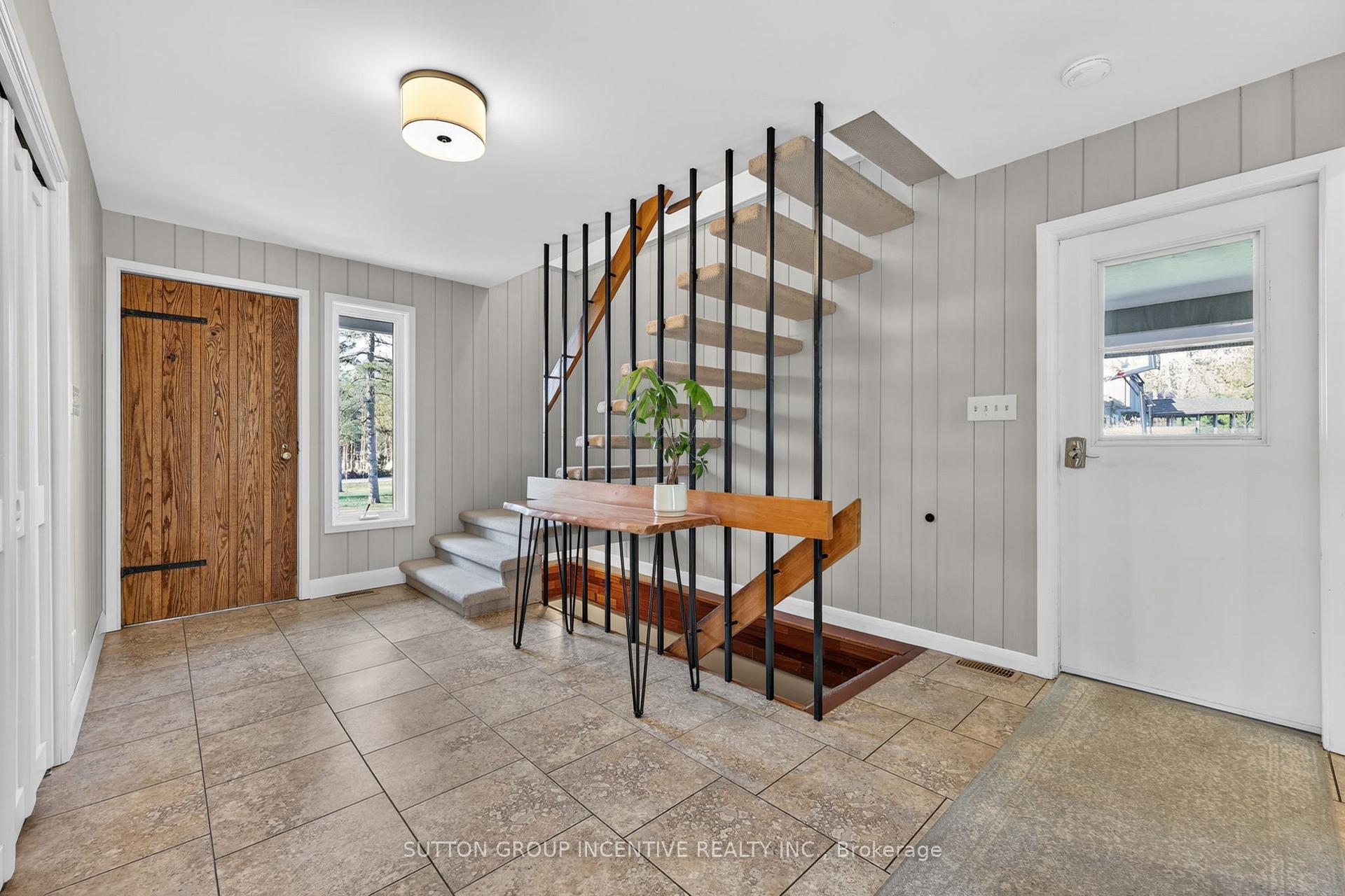 Photo 6 of 24 Brambel Road, Oro-Medonte, Rural Oro-Medonte — HOMEH