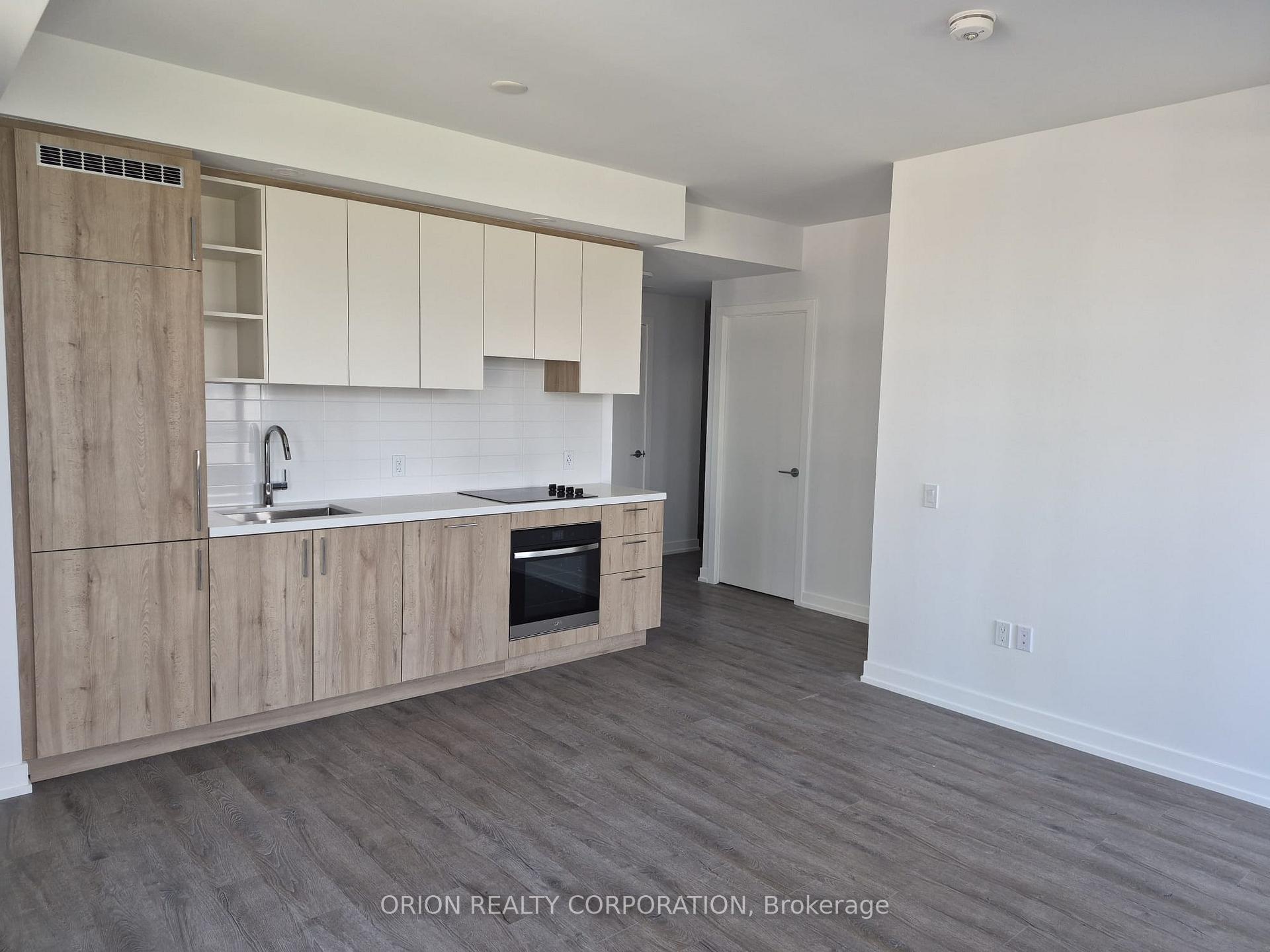 Photo 1 of Unit 806, 21 Meadowdale Road, Vaughan, Vaughan Corporate Centre — HOMEH