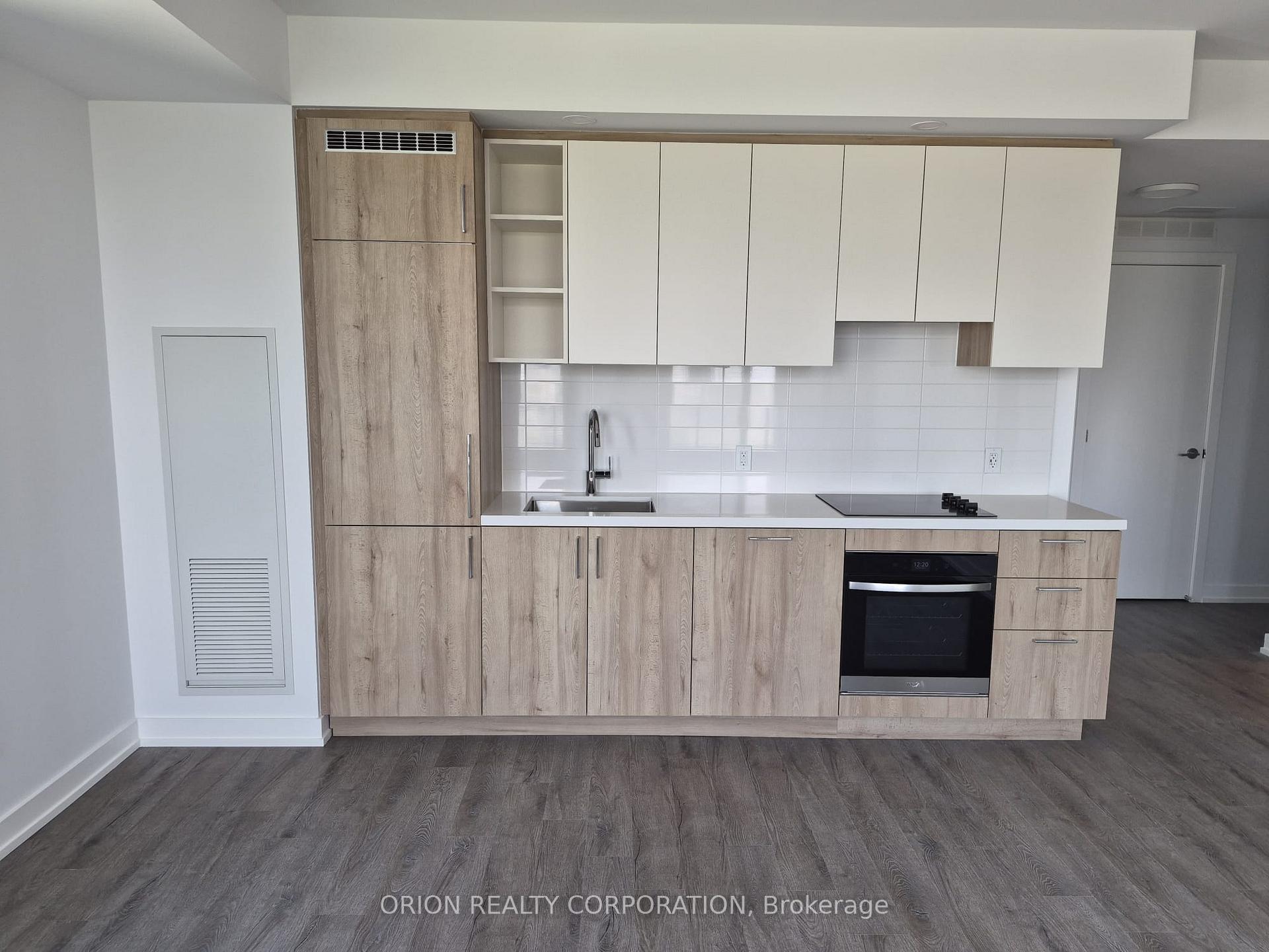 Photo 2 of Unit 806, 21 Meadowdale Road, Vaughan, Vaughan Corporate Centre — HOMEH
