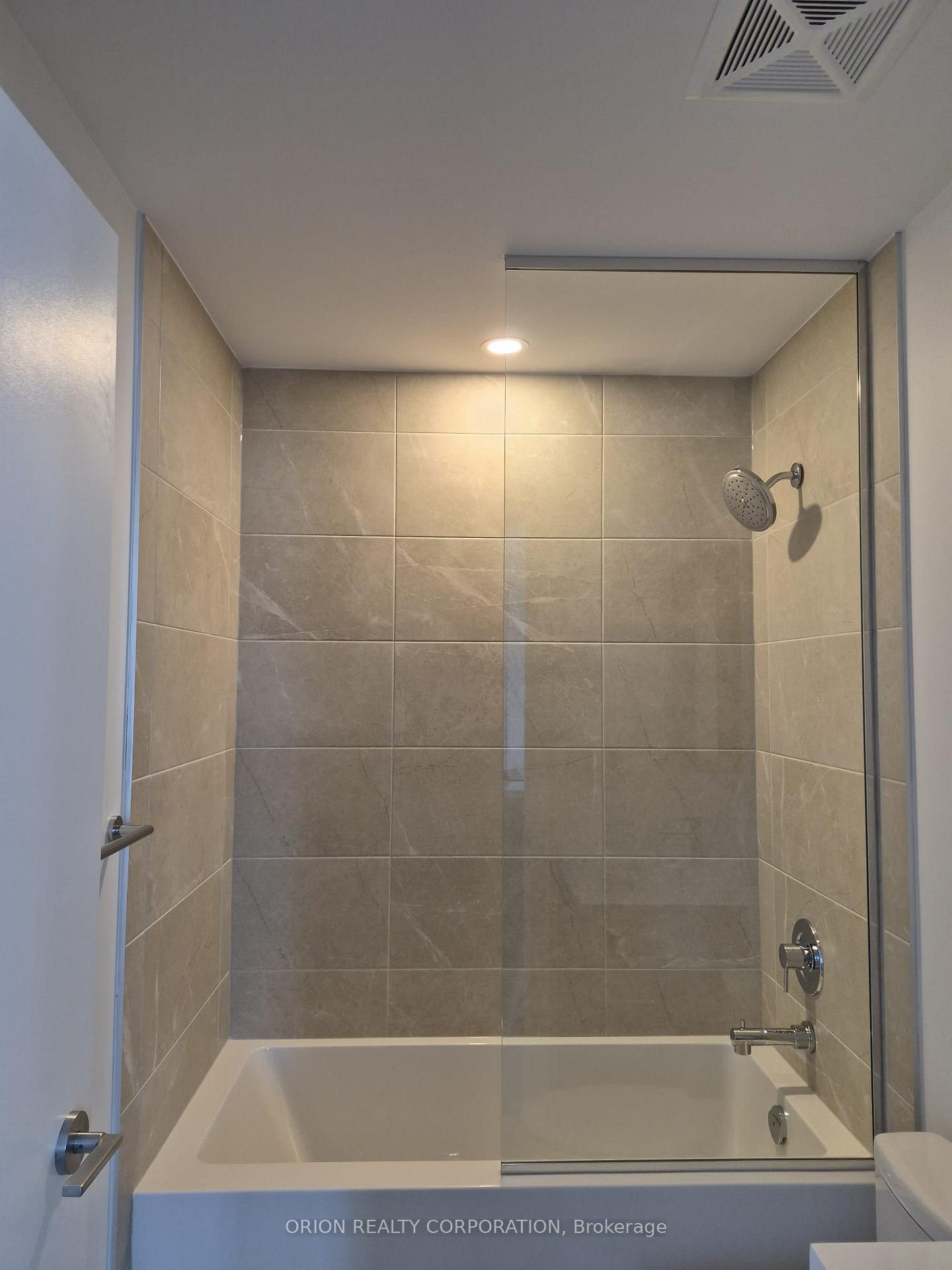 Photo 6 of Unit 806, 21 Meadowdale Road, Vaughan, Vaughan Corporate Centre — HOMEH