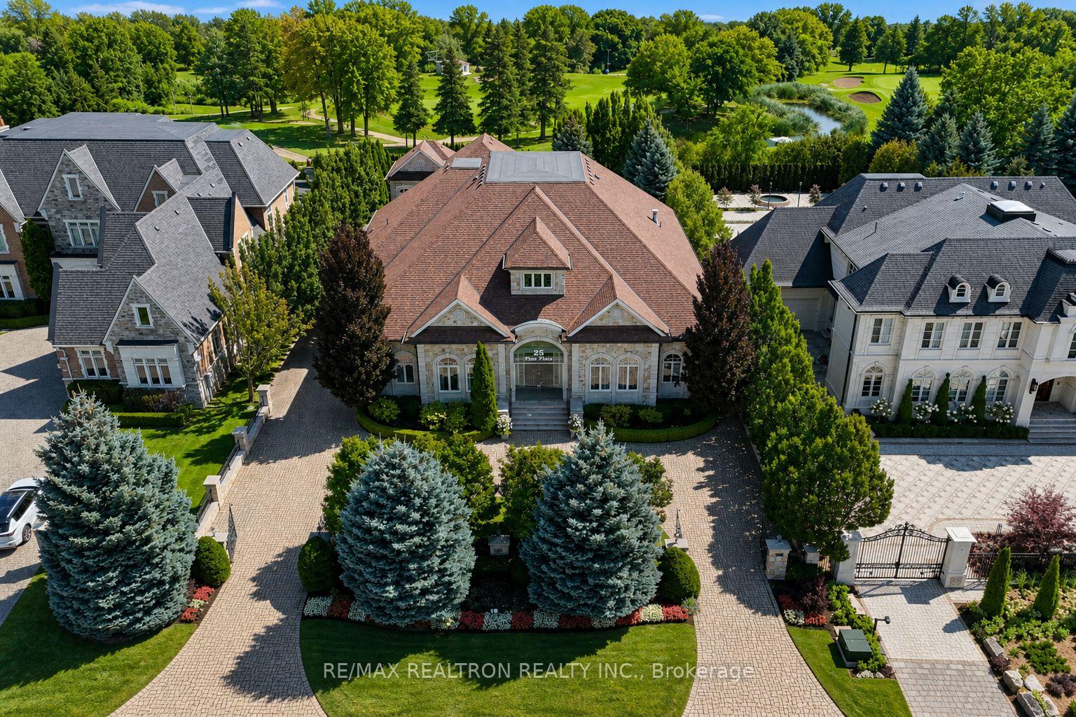Photo 1 of 25 Parr Place, Vaughan, Uplands — HOMEH