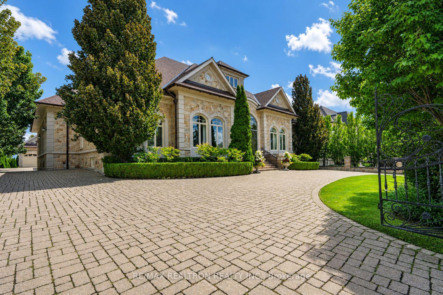 Photo 4 of 25 Parr Place, Vaughan, Uplands — HOMEH