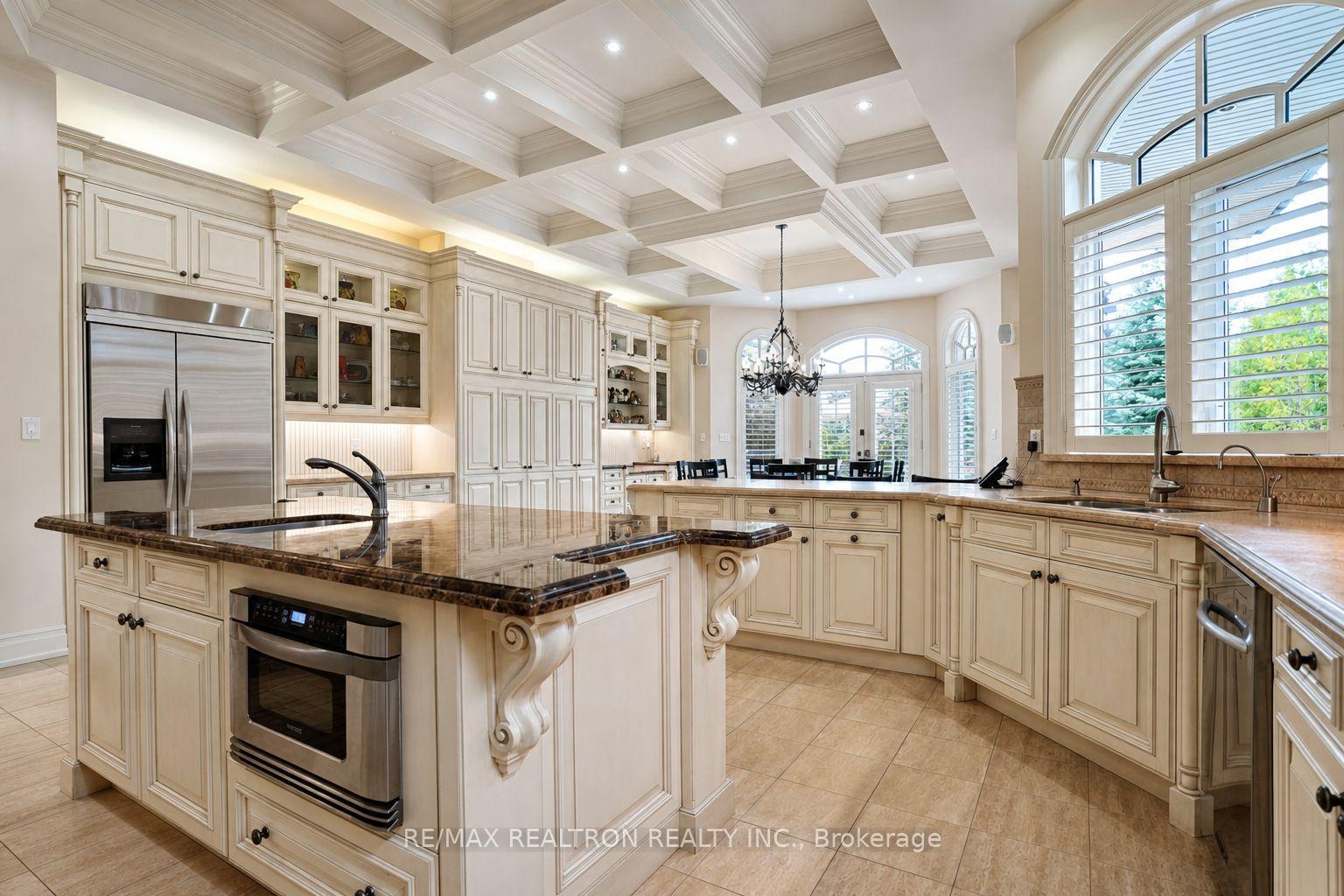 Photo 12 of 25 Parr Place, Vaughan, Uplands — HOMEH