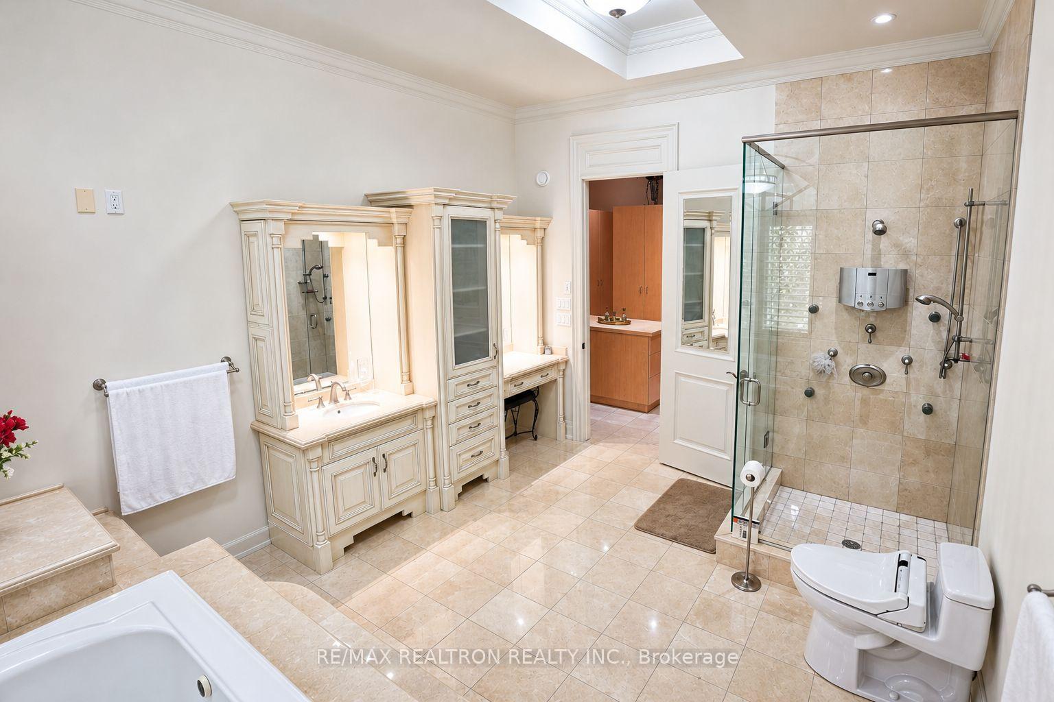 Photo 23 of 25 Parr Place, Vaughan, Uplands — HOMEH