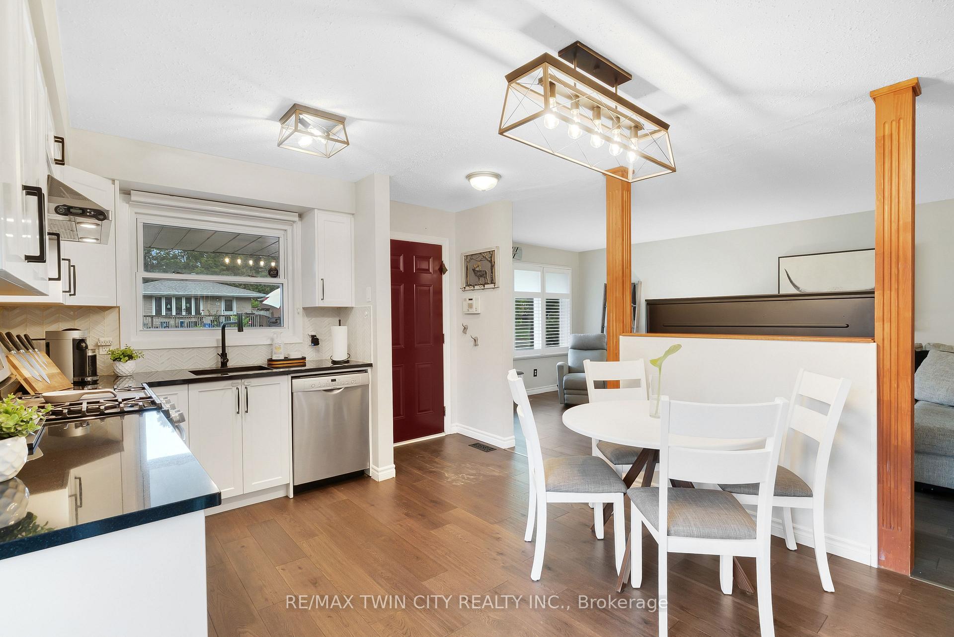 Photo 7 of 83 Kimberly Crescent, Kitchener, Laurentian Hills — HOMEH