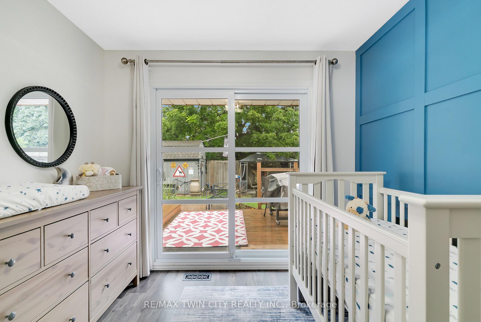 Photo 15 of 83 Kimberly Crescent, Kitchener, Laurentian Hills — HOMEH