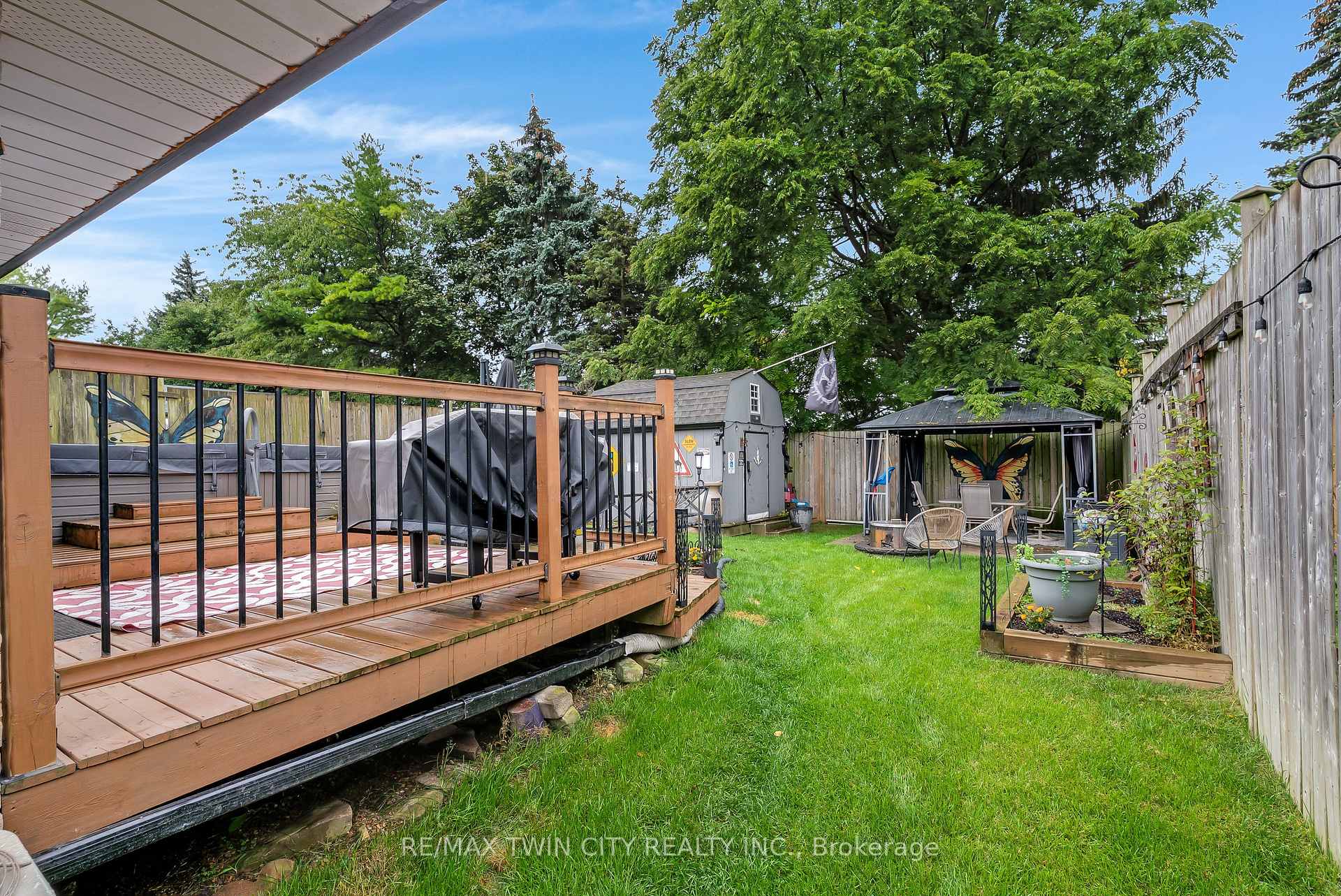 Photo 31 of 83 Kimberly Crescent, Kitchener, Laurentian Hills — HOMEH