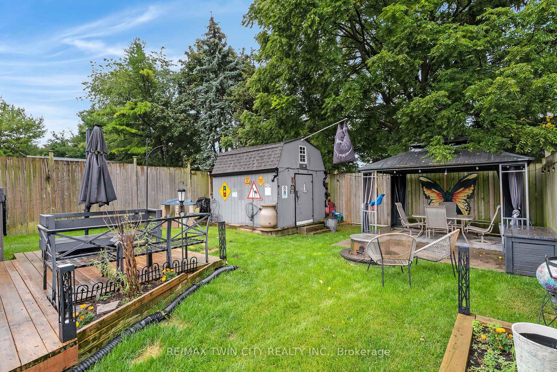 Photo 32 of 83 Kimberly Crescent, Kitchener, Laurentian Hills — HOMEH