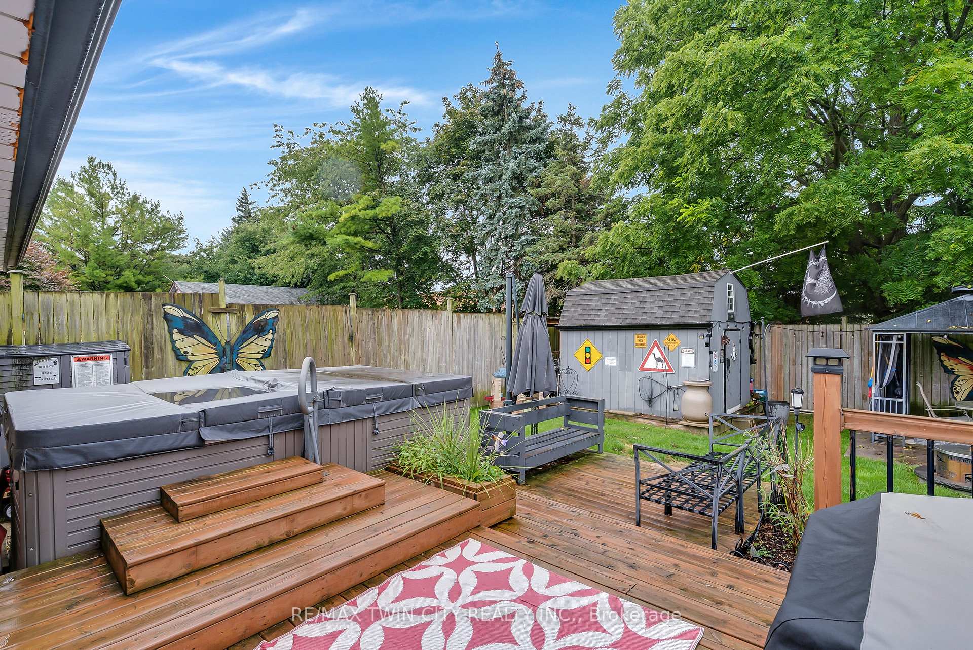 Photo 35 of 83 Kimberly Crescent, Kitchener, Laurentian Hills — HOMEH