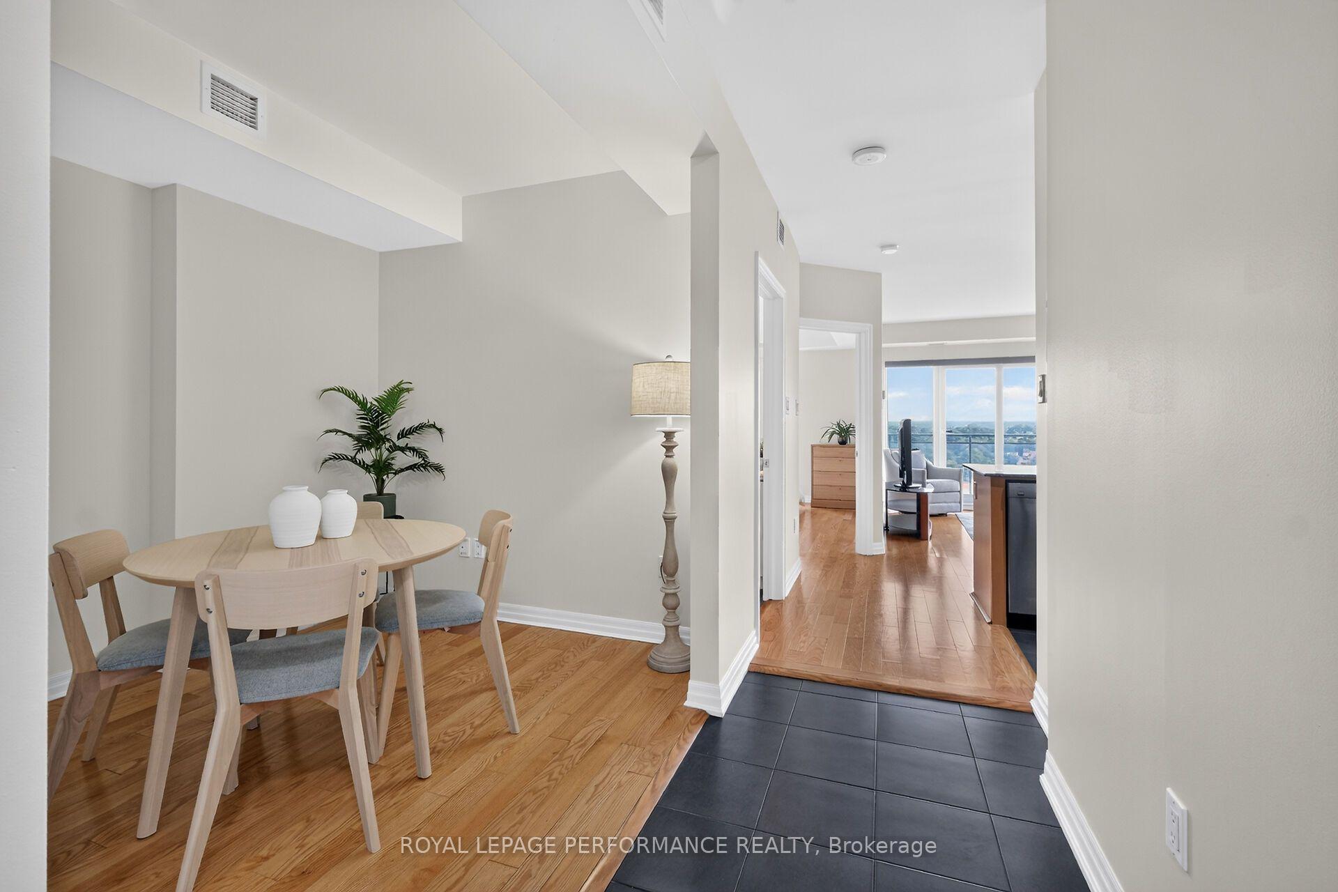 Photo 8 of Unit 1606, 90 Landry Street, Ottawa, Vanier — HOMEH