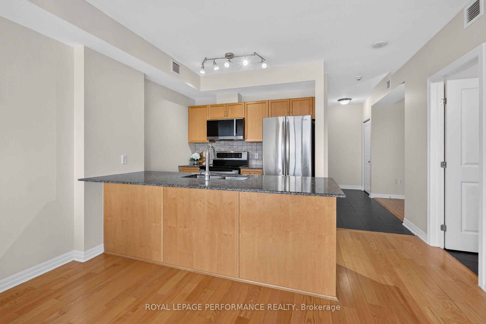 Photo 11 of Unit 1606, 90 Landry Street, Ottawa, Vanier — HOMEH