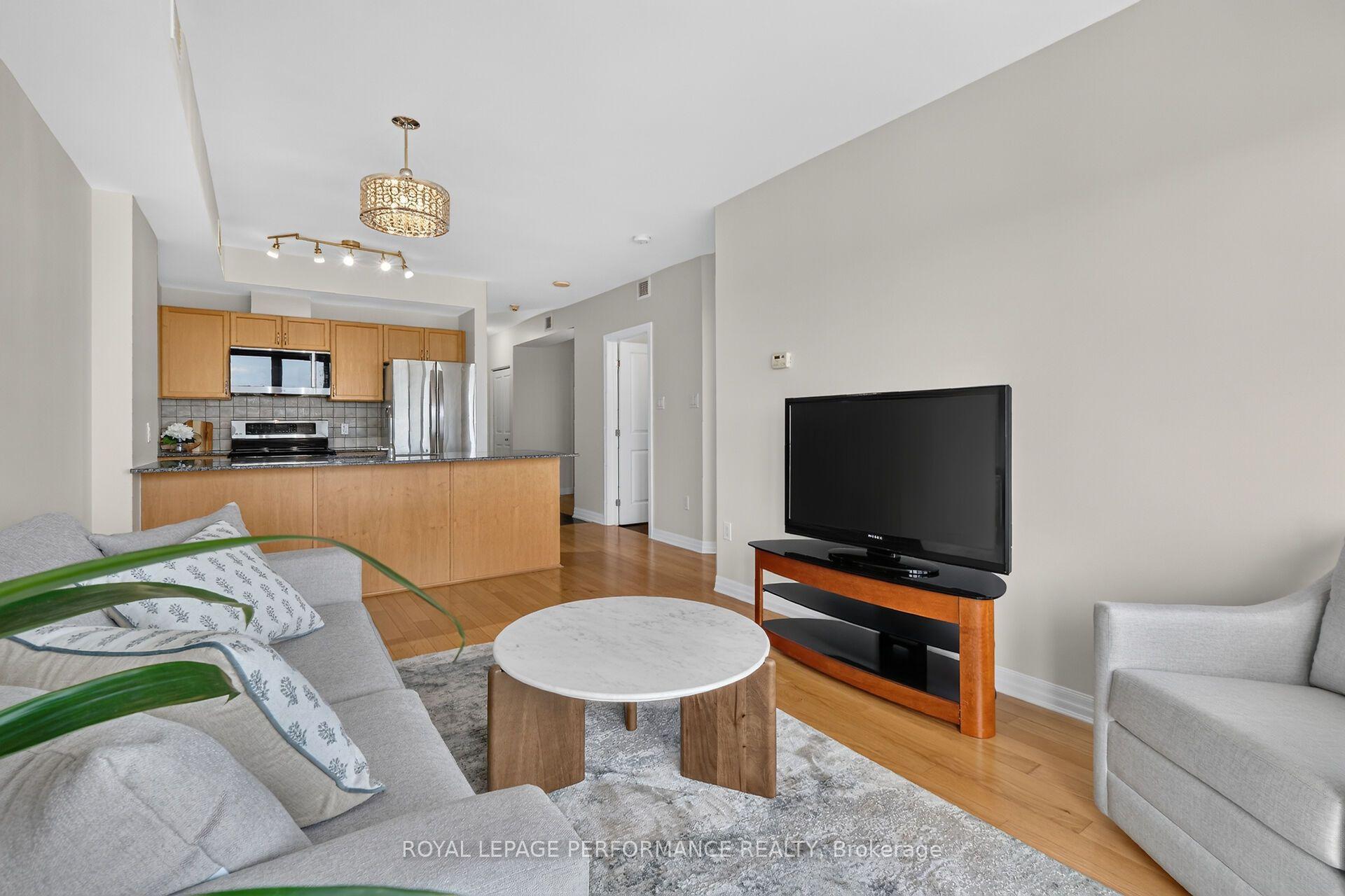 Photo 17 of Unit 1606, 90 Landry Street, Ottawa, Vanier — HOMEH