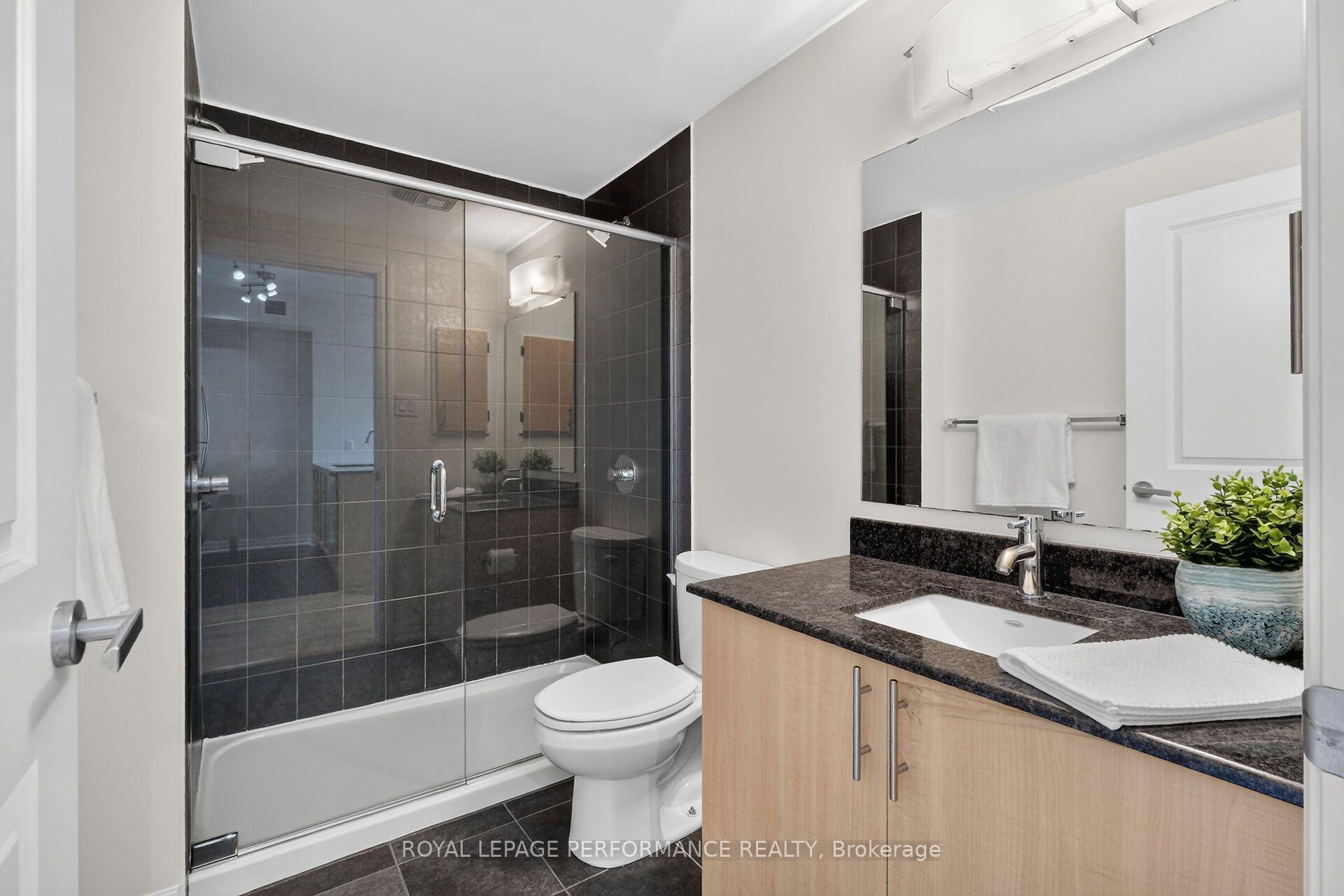 Photo 23 of Unit 1606, 90 Landry Street, Ottawa, Vanier — HOMEH