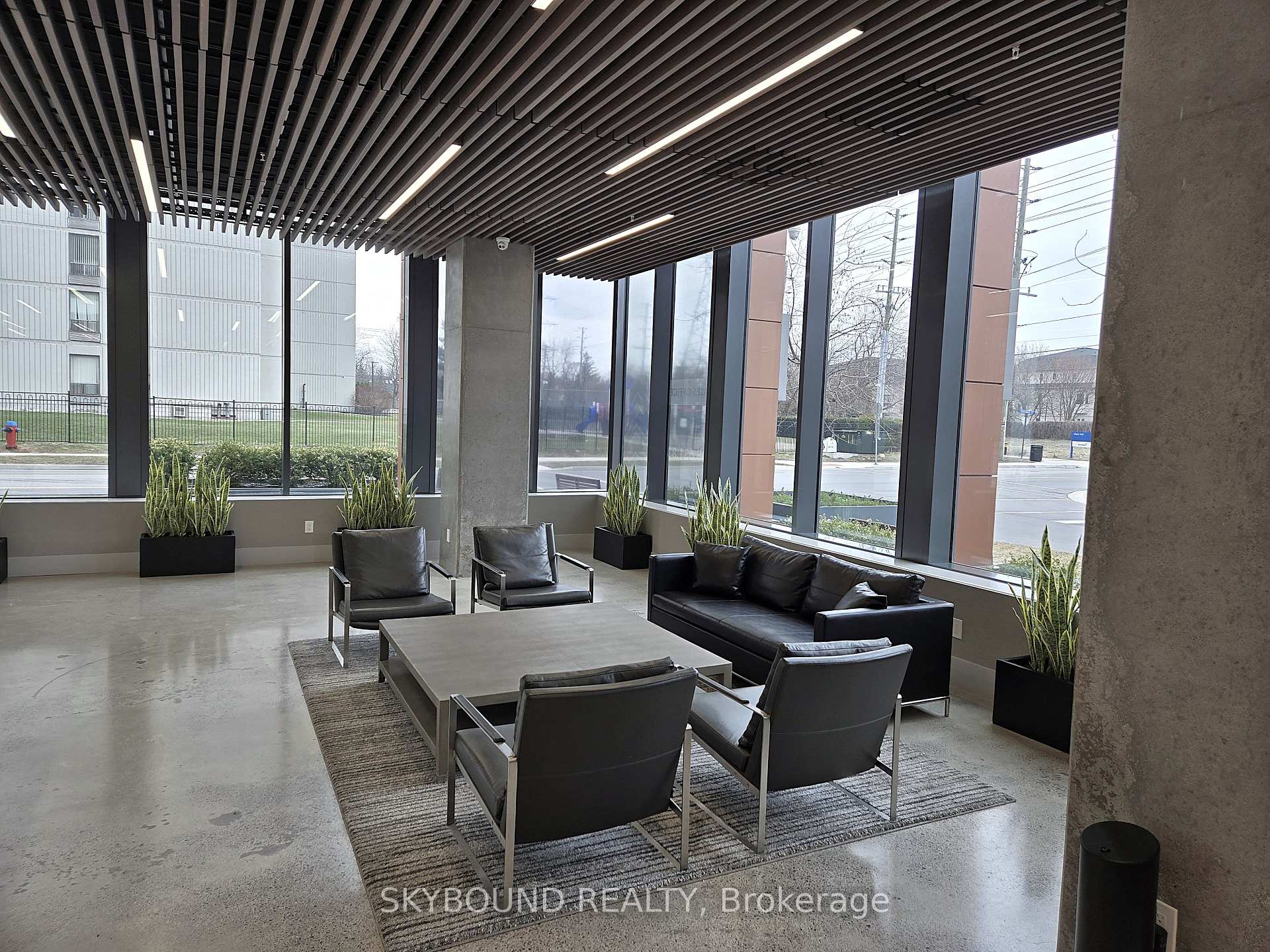Photo 7 of Unit 1008, 500 Brock Avenue, Burlington, Brant — HOMEH