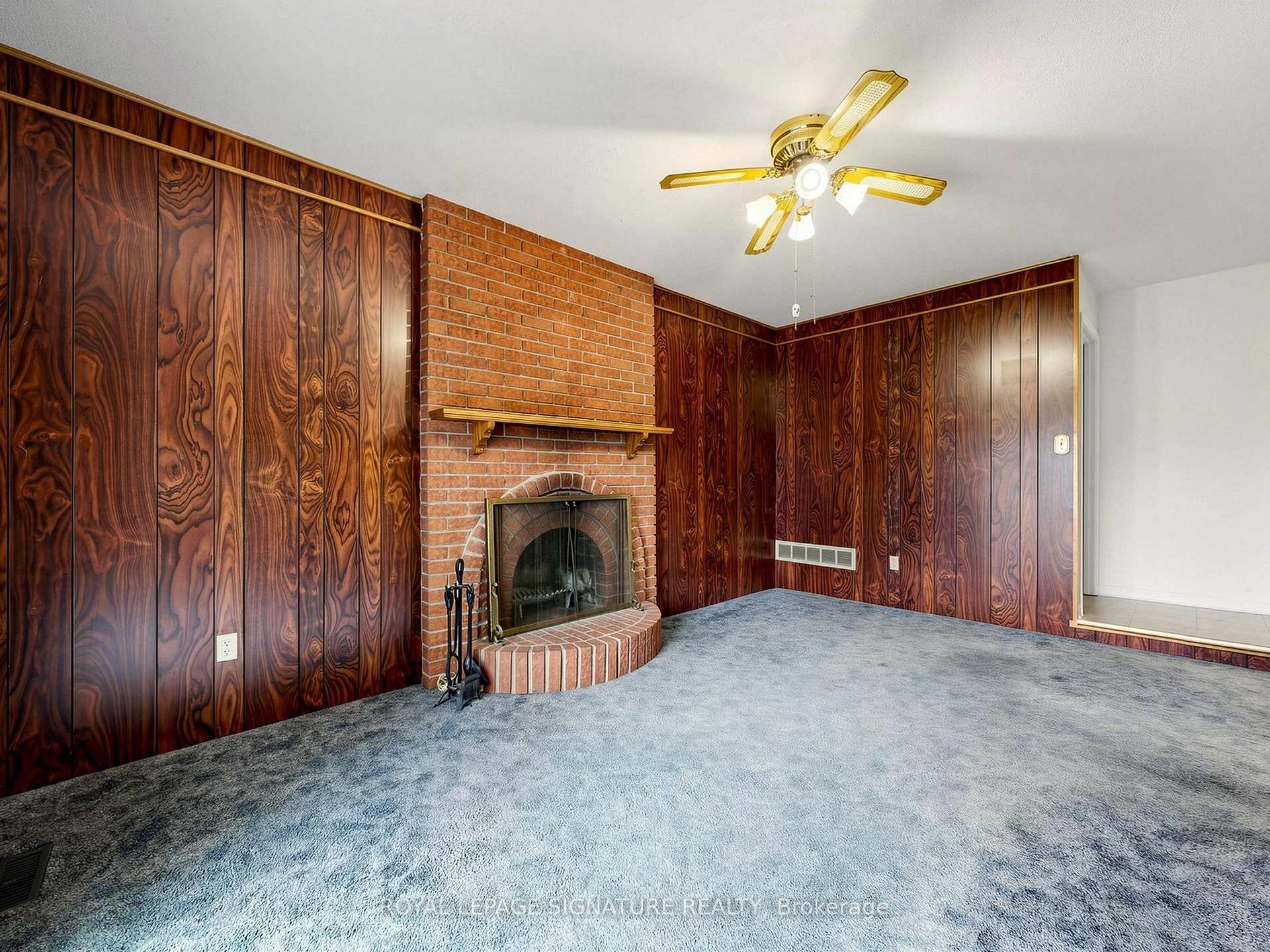 Photo 16 of 94 Howlett Avenue, Newmarket, Huron Heights-Leslie Valley — HOMEH