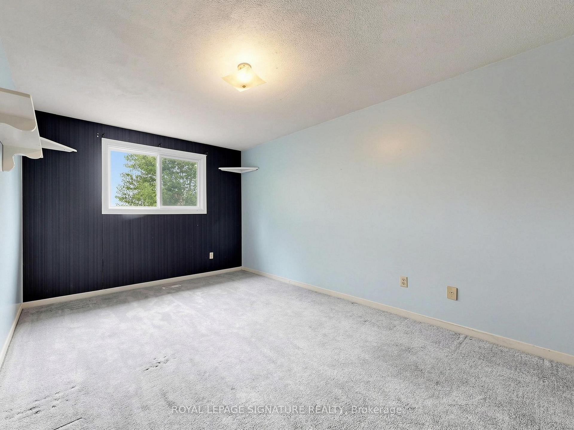 Photo 33 of 94 Howlett Avenue, Newmarket, Huron Heights-Leslie Valley — HOMEH