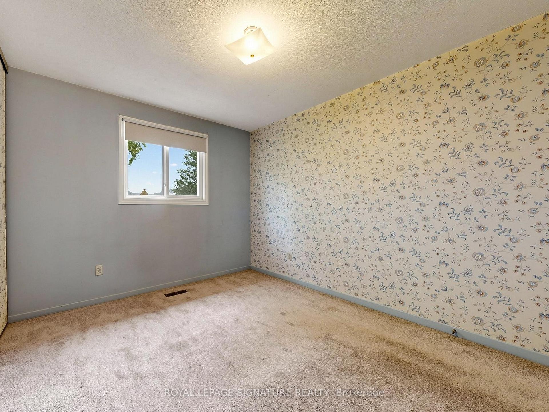 Photo 38 of 94 Howlett Avenue, Newmarket, Huron Heights-Leslie Valley — HOMEH