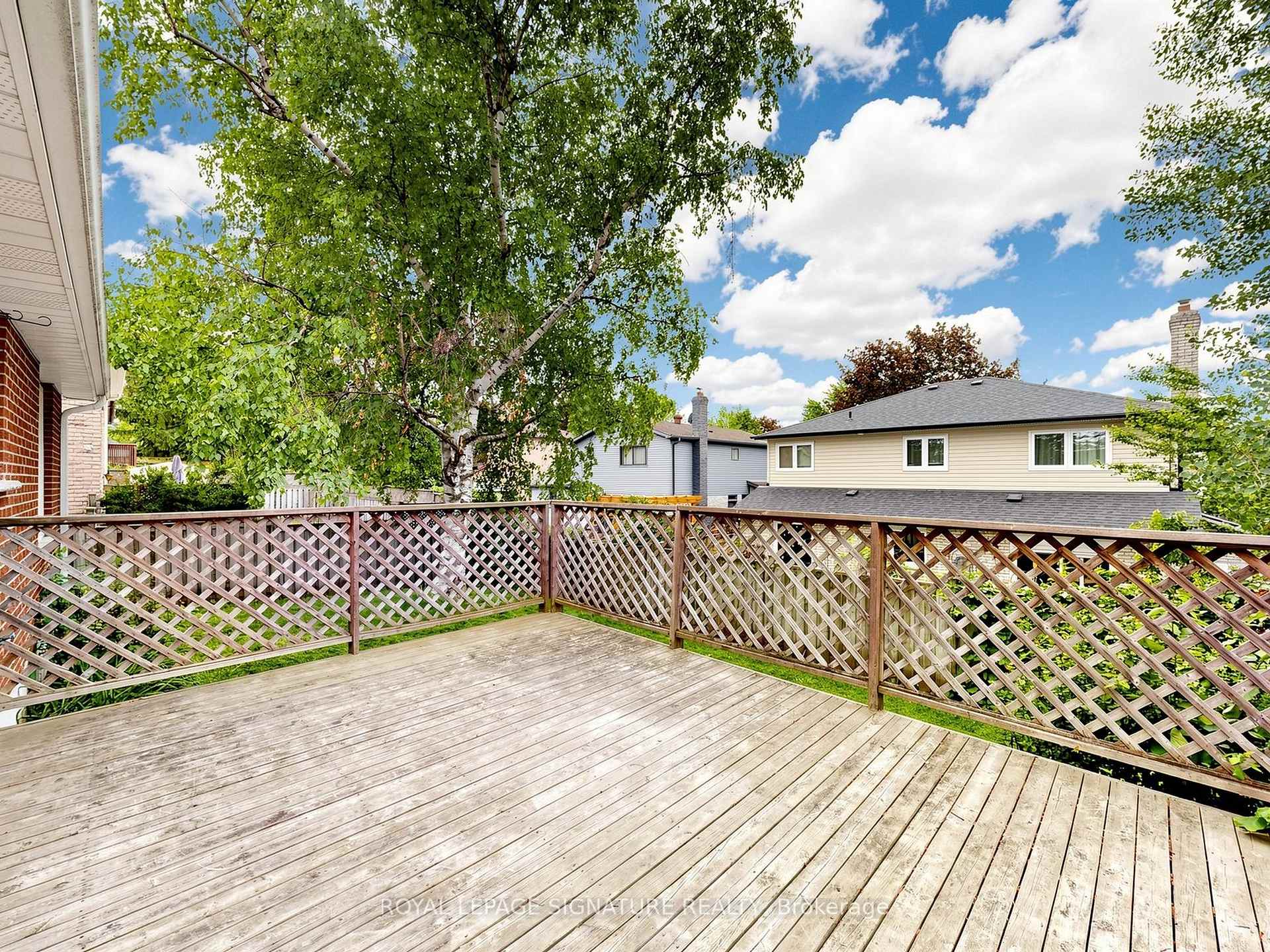 Photo 45 of 94 Howlett Avenue, Newmarket, Huron Heights-Leslie Valley — HOMEH