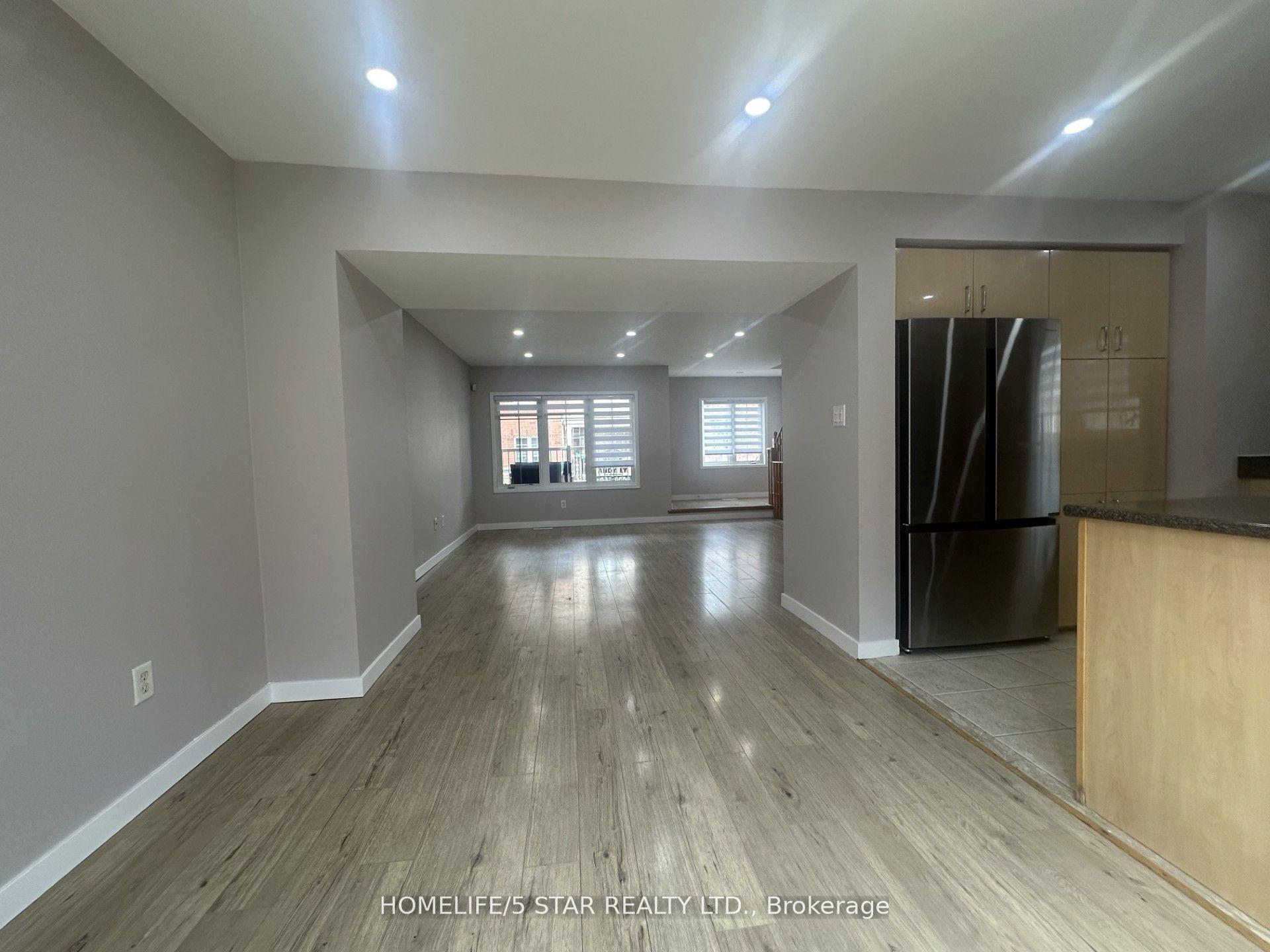 Photo 14 of Unit 27, 375 Cook Road, North York, York University Heights — HOMEH