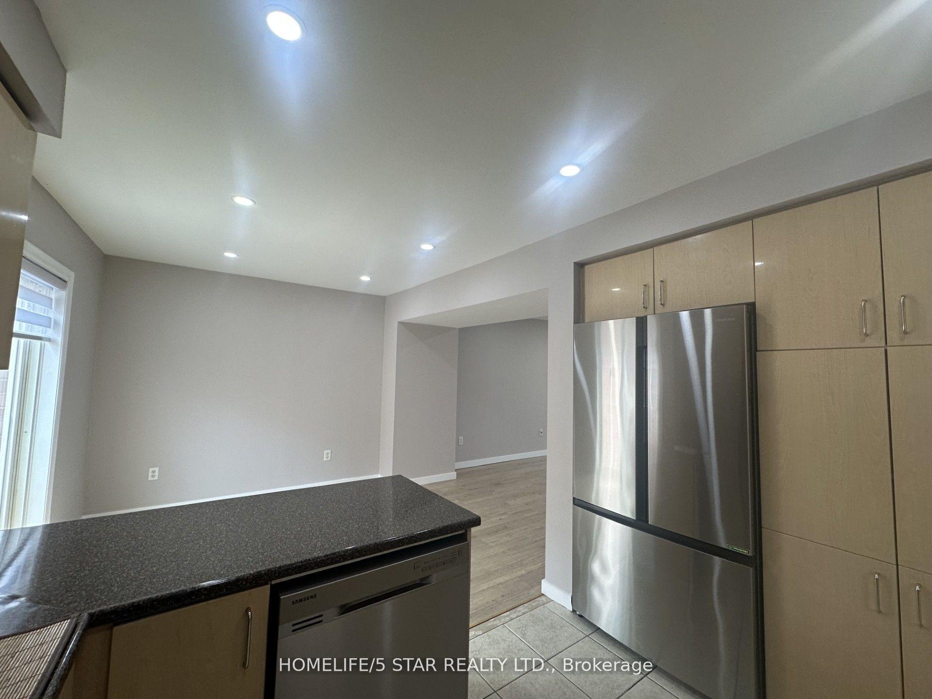 Photo 15 of Unit 27, 375 Cook Road, North York, York University Heights — HOMEH